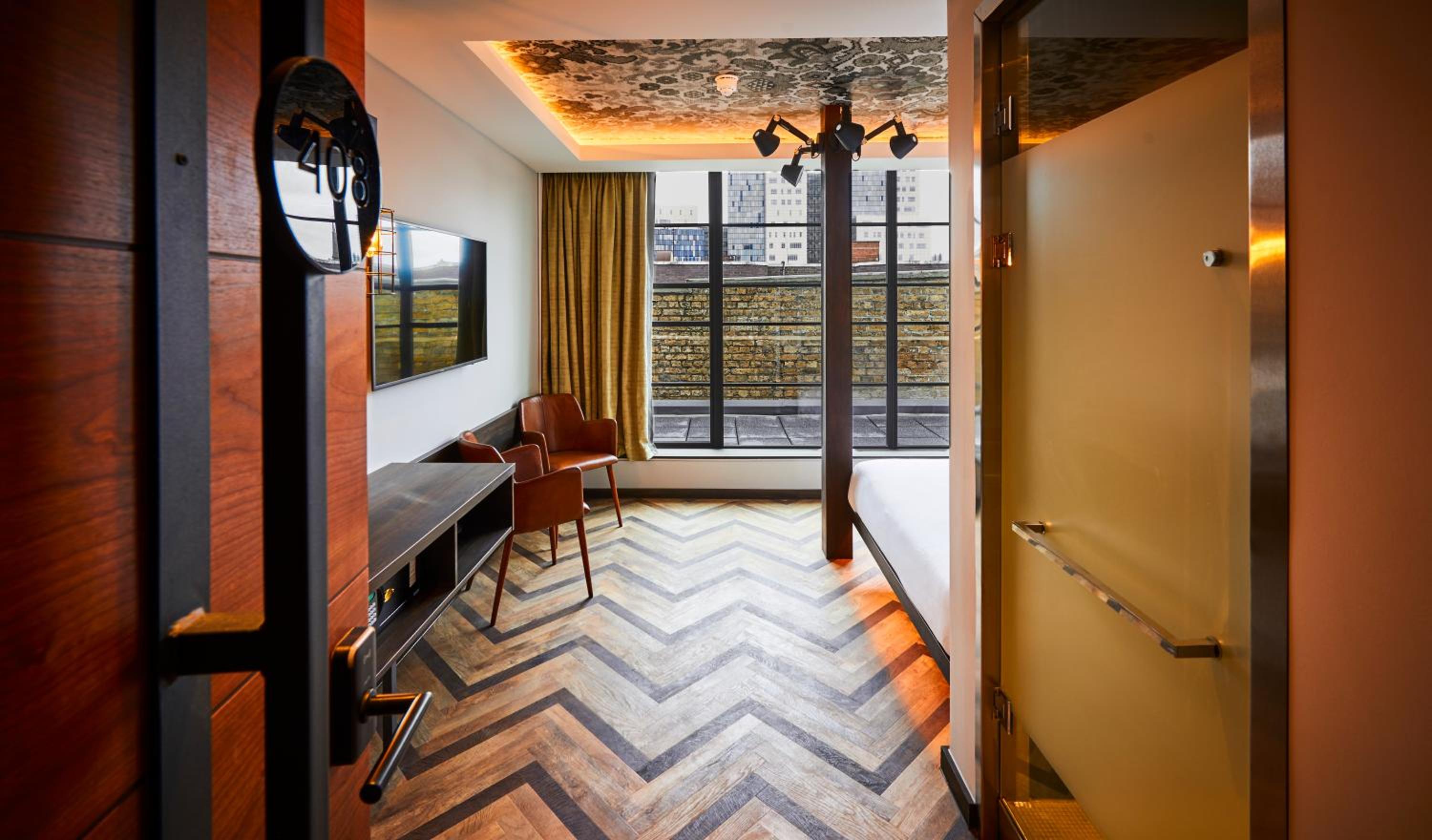 Deluxe Double Room with Terrace