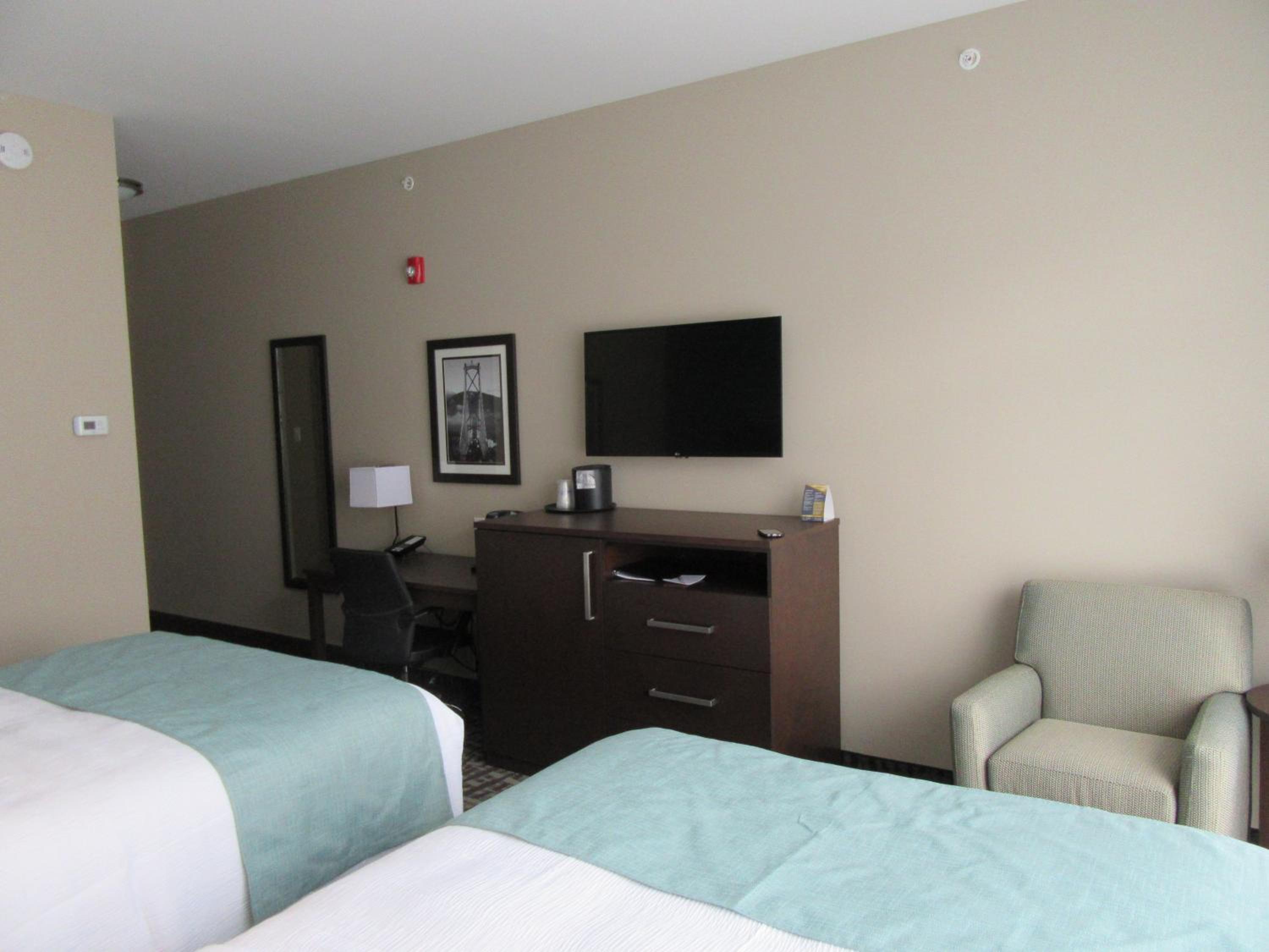 Queen Room with Two Queen Beds - Non-Smoking