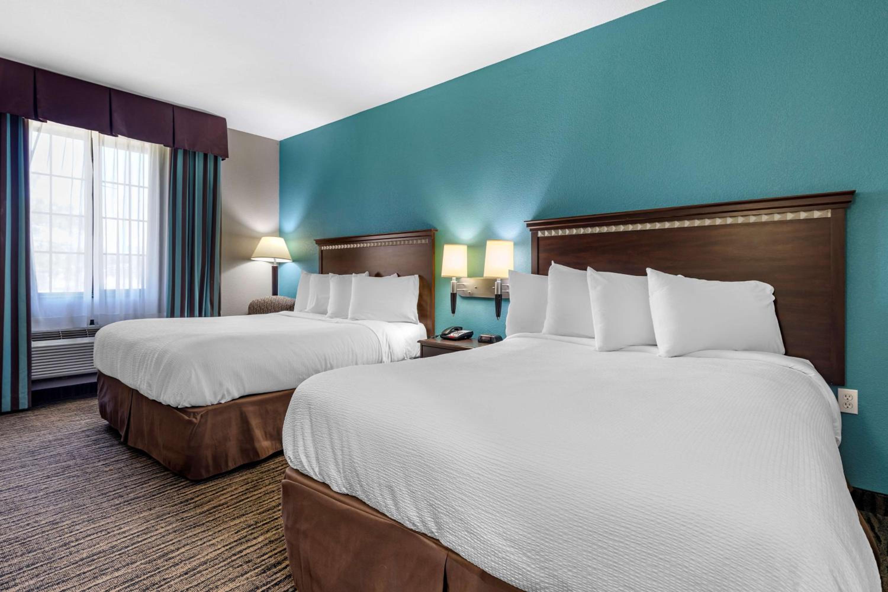 Queen Room with Two Queen Beds - Non-Smoking