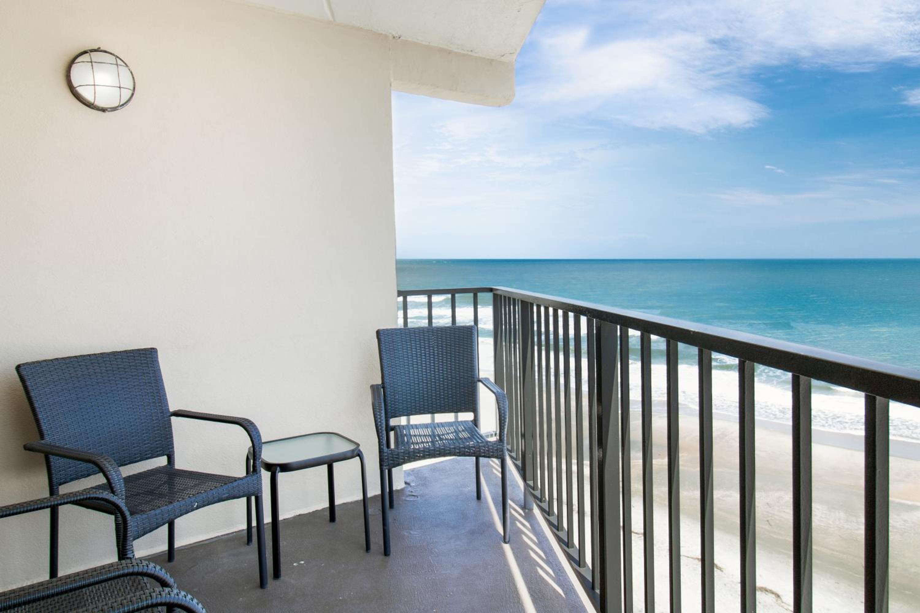 Oceanfront Tower Deluxe King Room