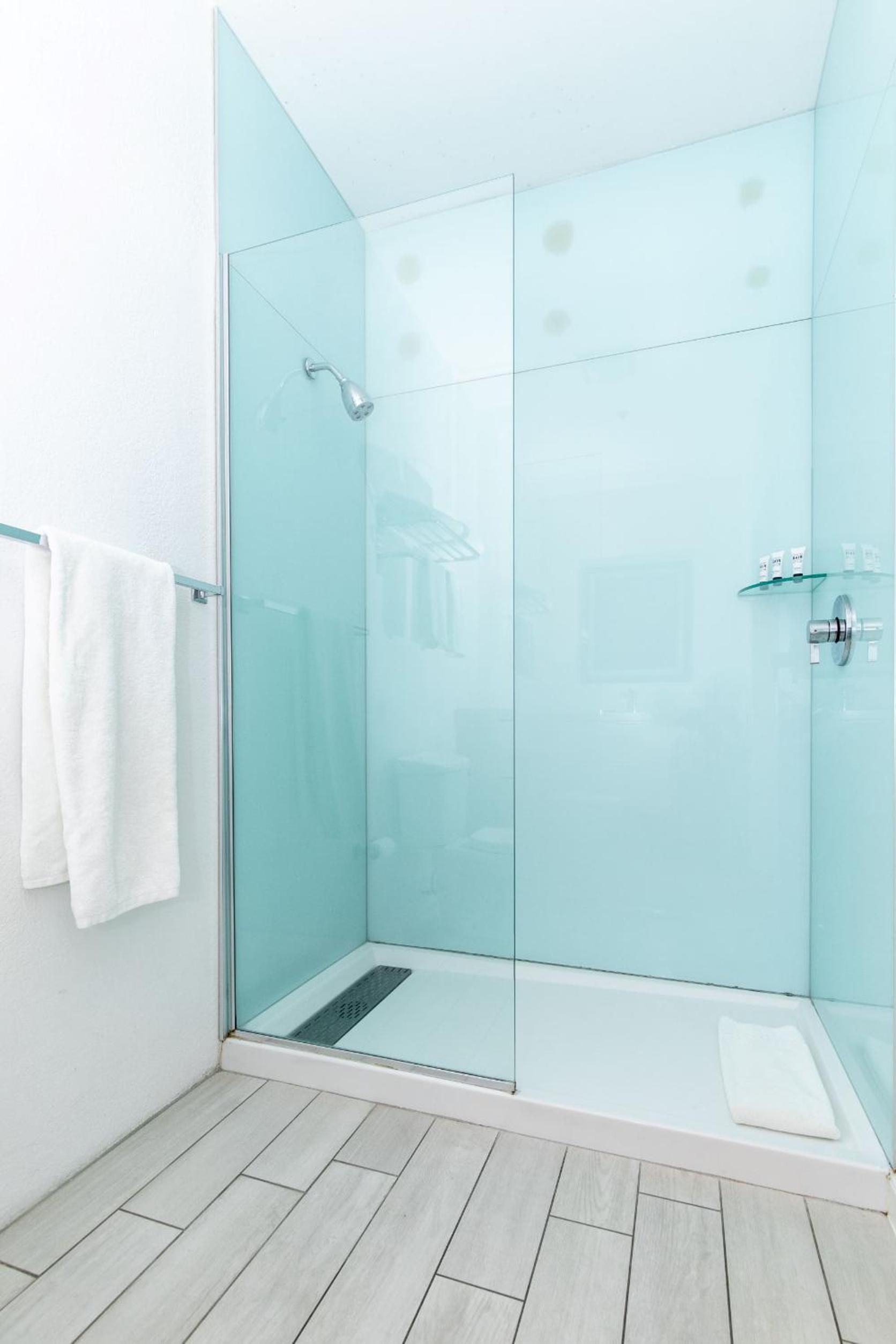 Deluxe King Room with Fireplace