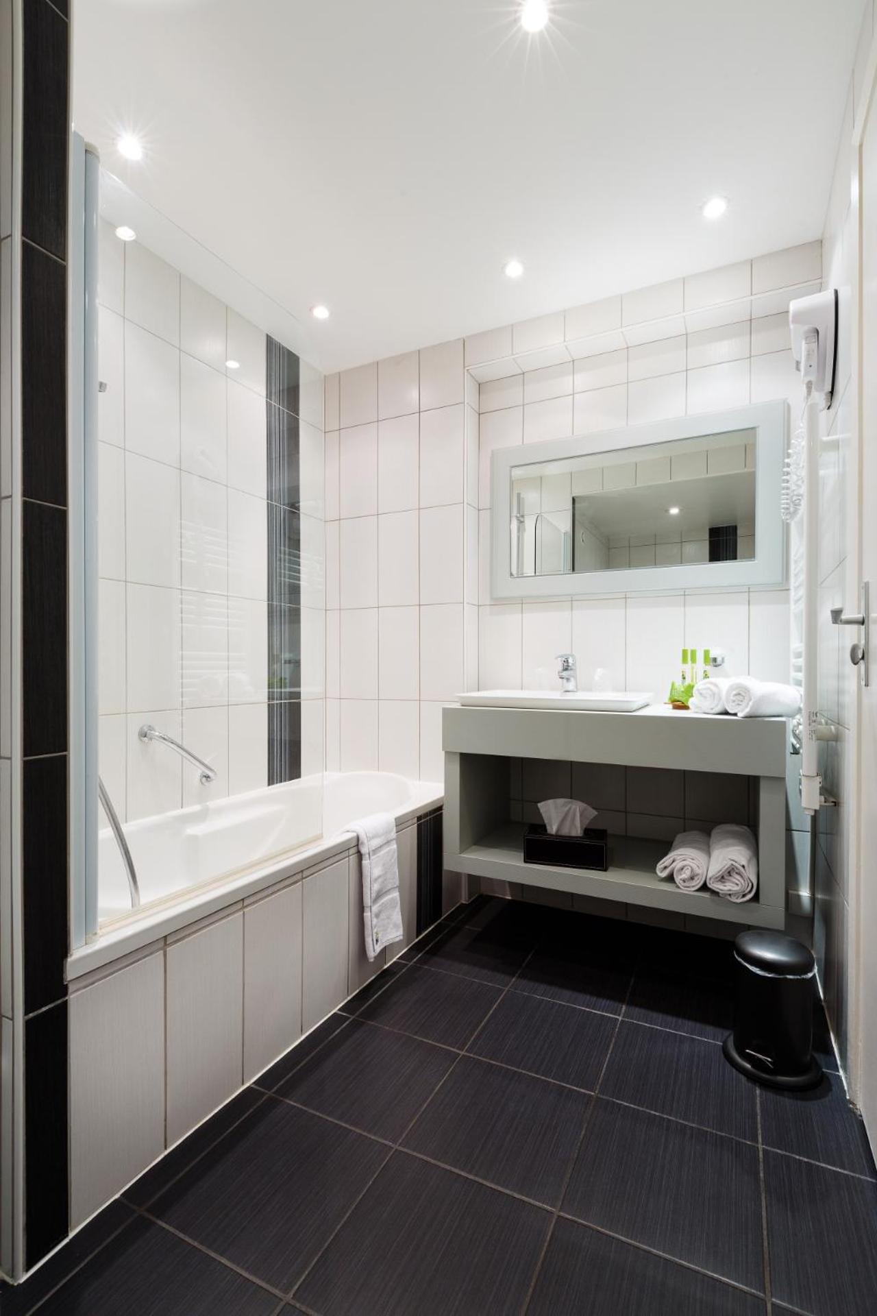 Deluxe Double Room with City View