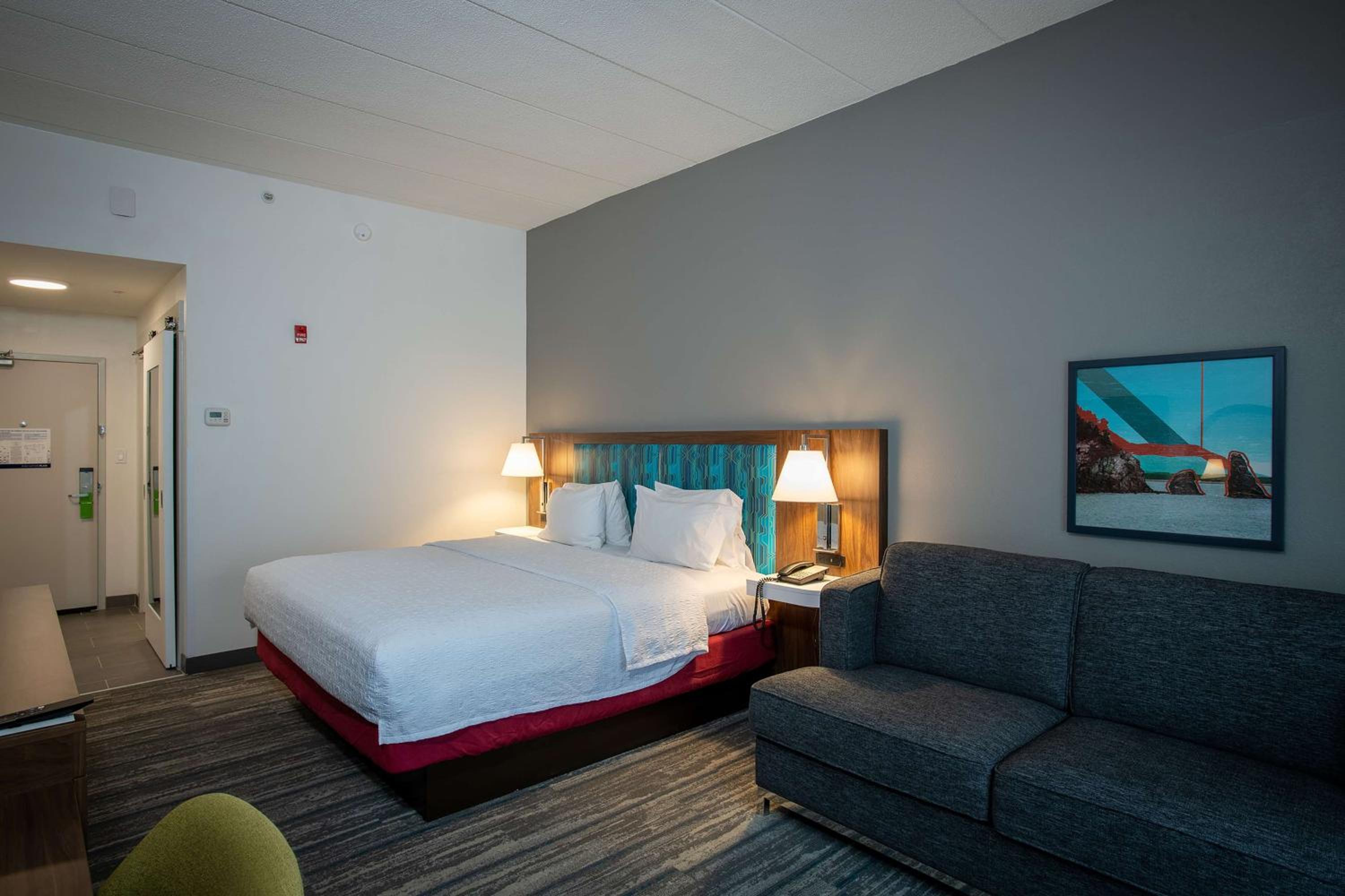 King Room with Sofa Bed - Non-Smoking