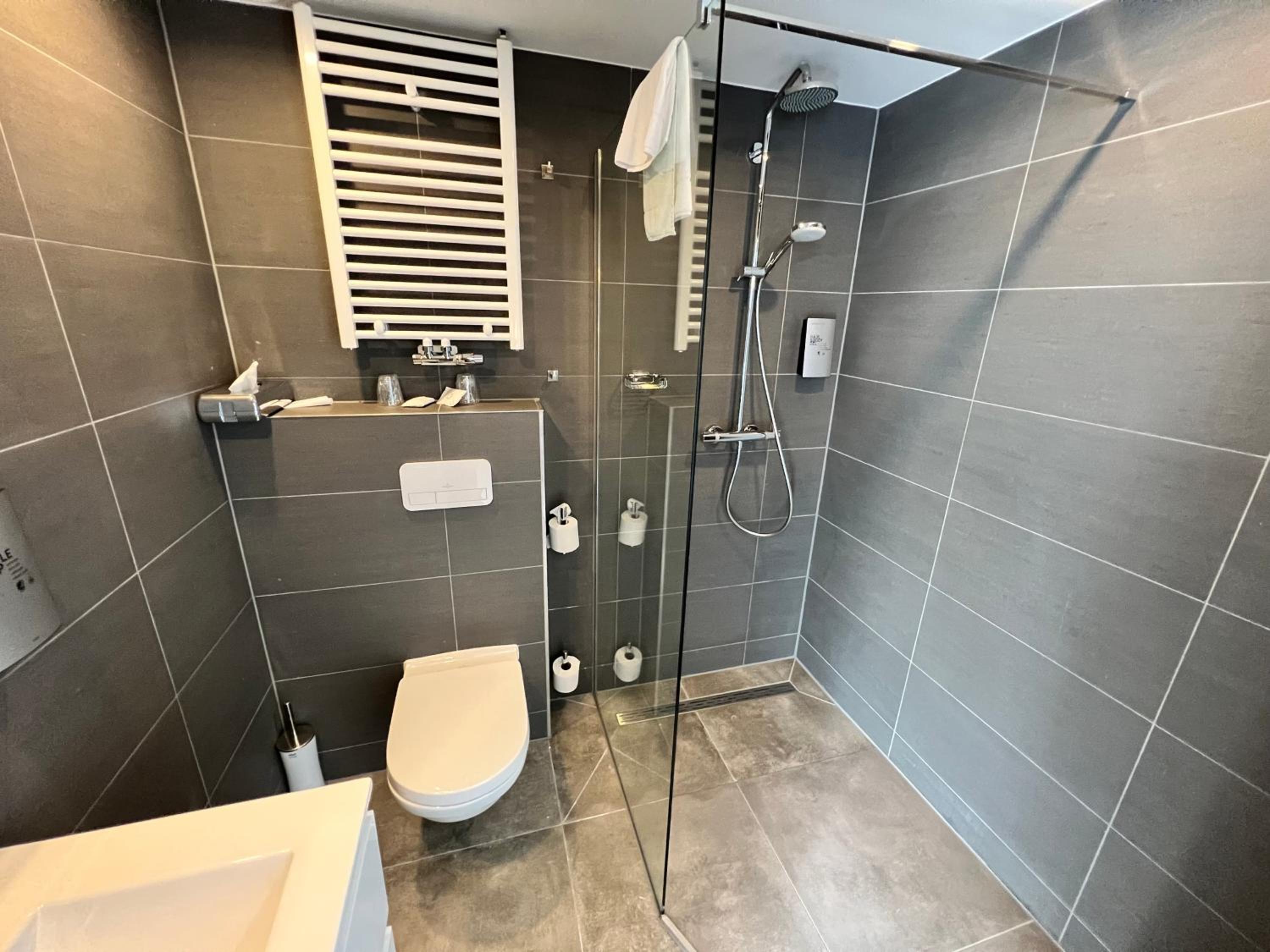 Single Room with Single Bed