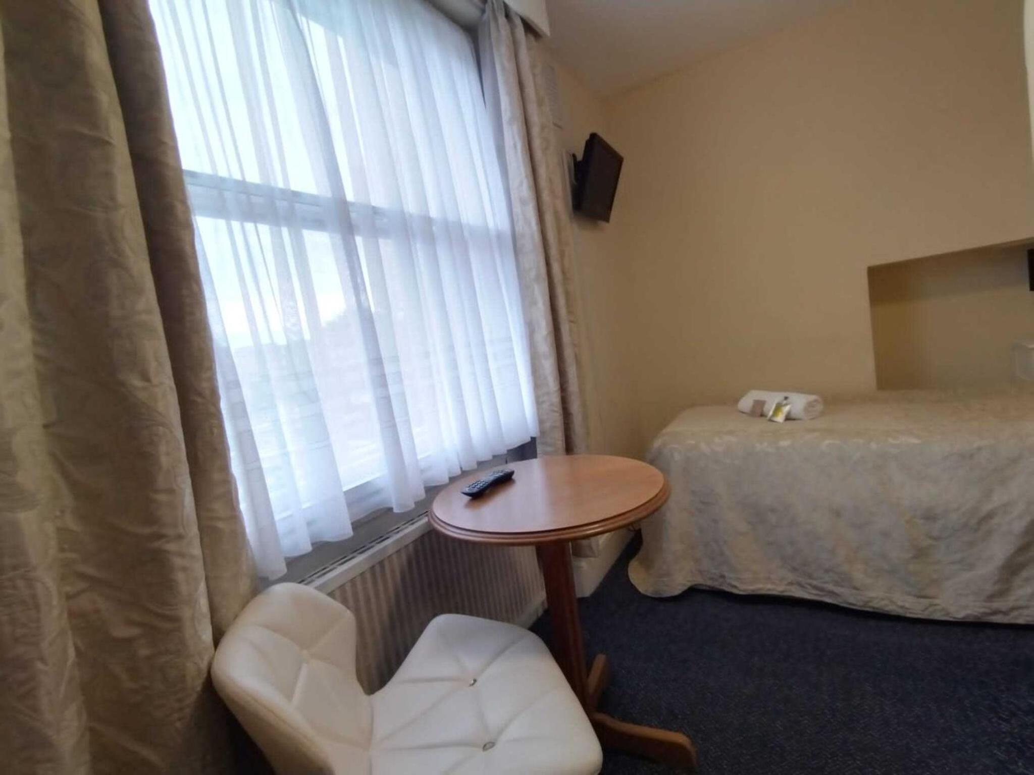 Single Room with Shower