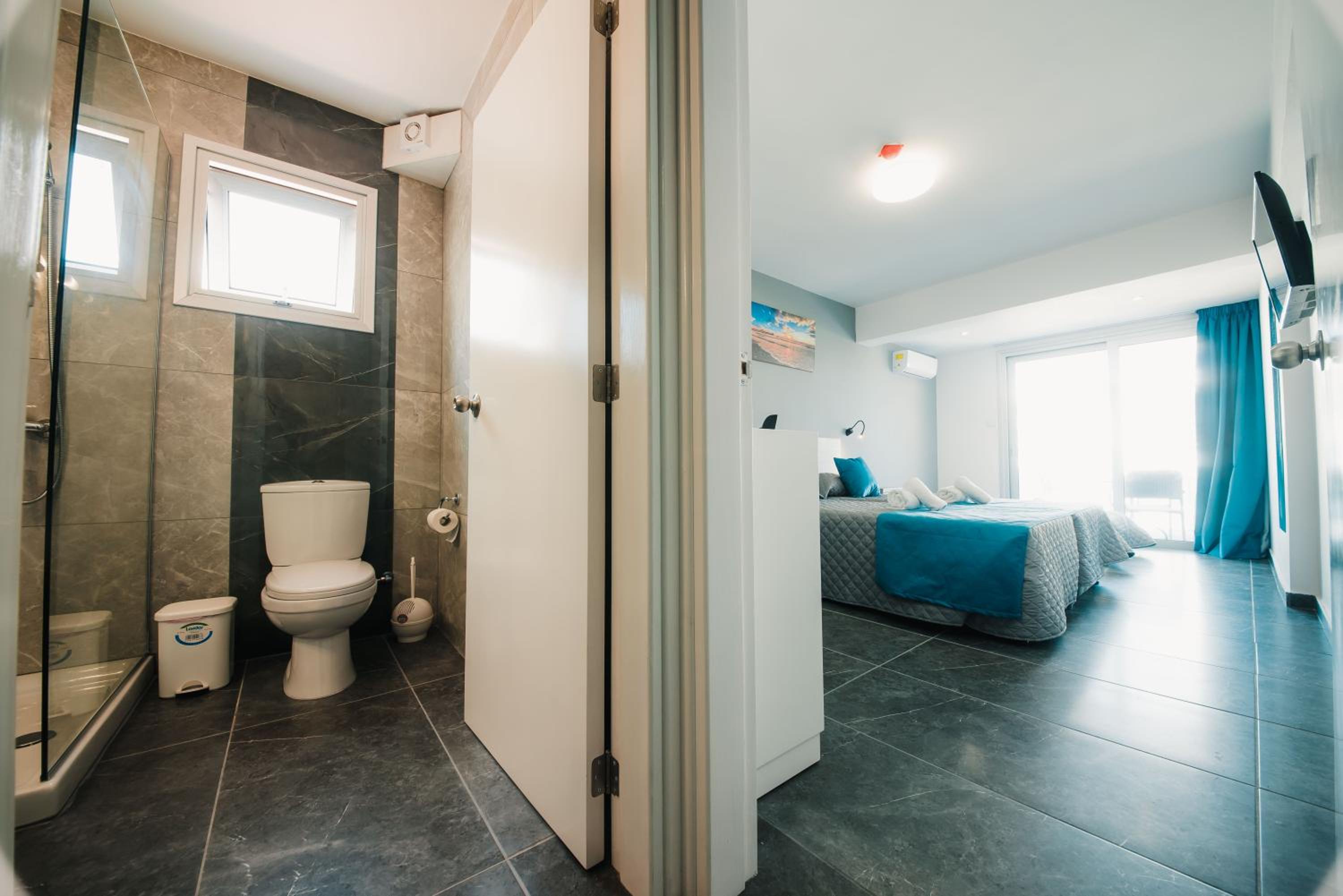 Superior One Bedroom Apartment