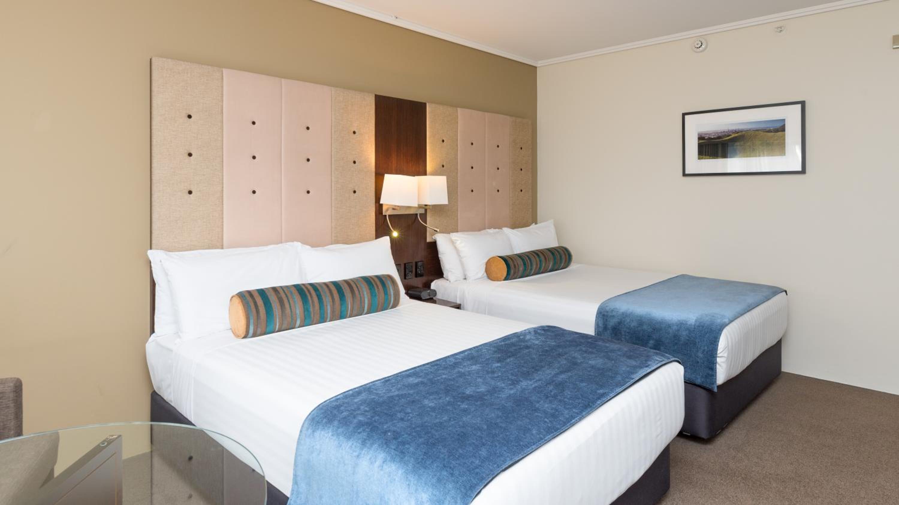 Club Room 2 Doubles with Club Access