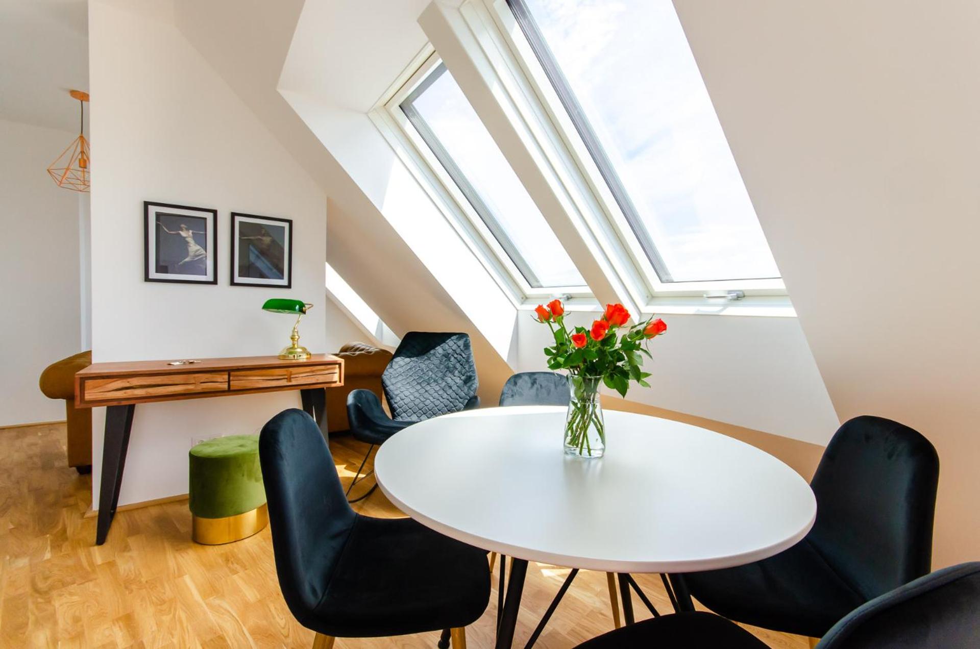 Penthouse Apartment with Terrace 