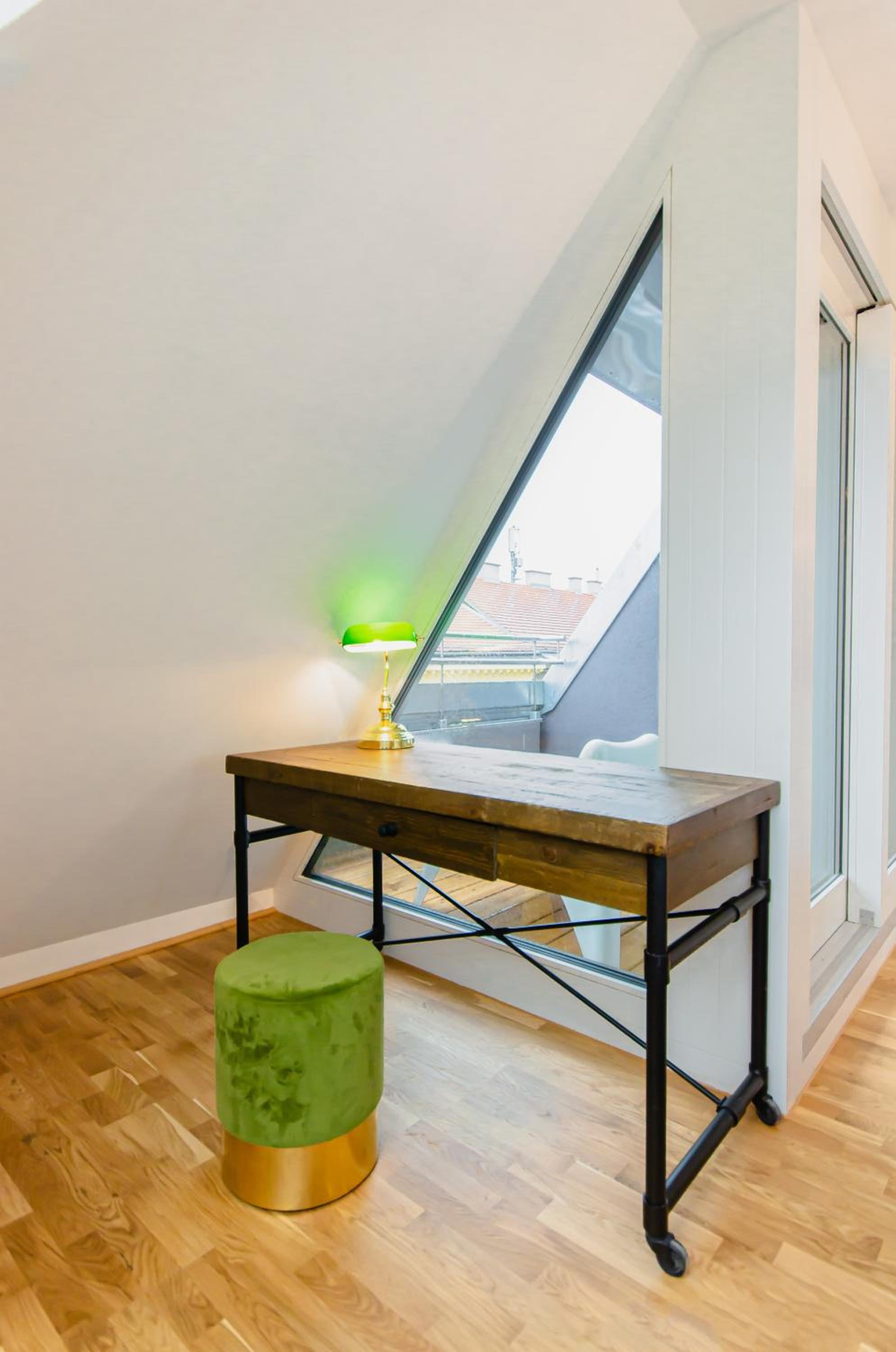 Deluxe One-Bedroom Apartment with Terrace