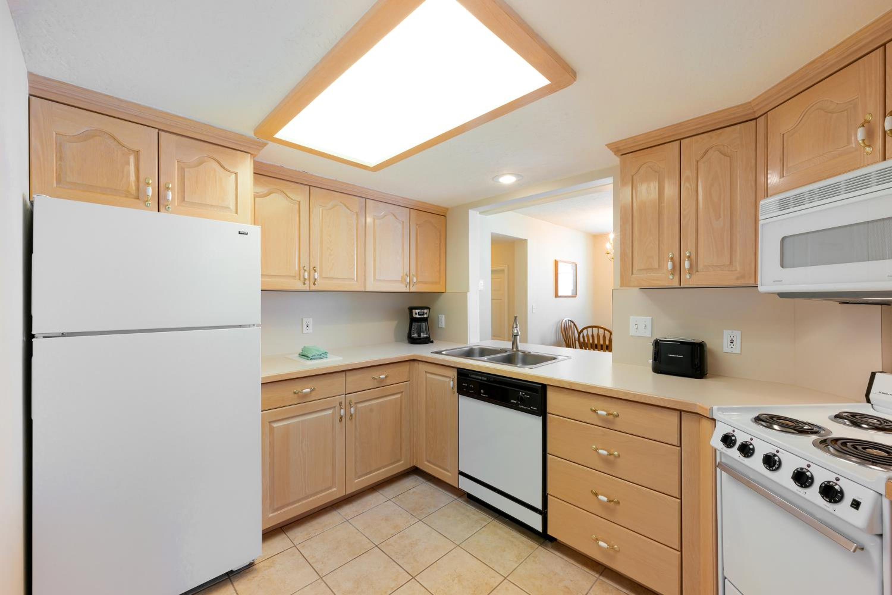 Deluxe One-Bedroom Apartment