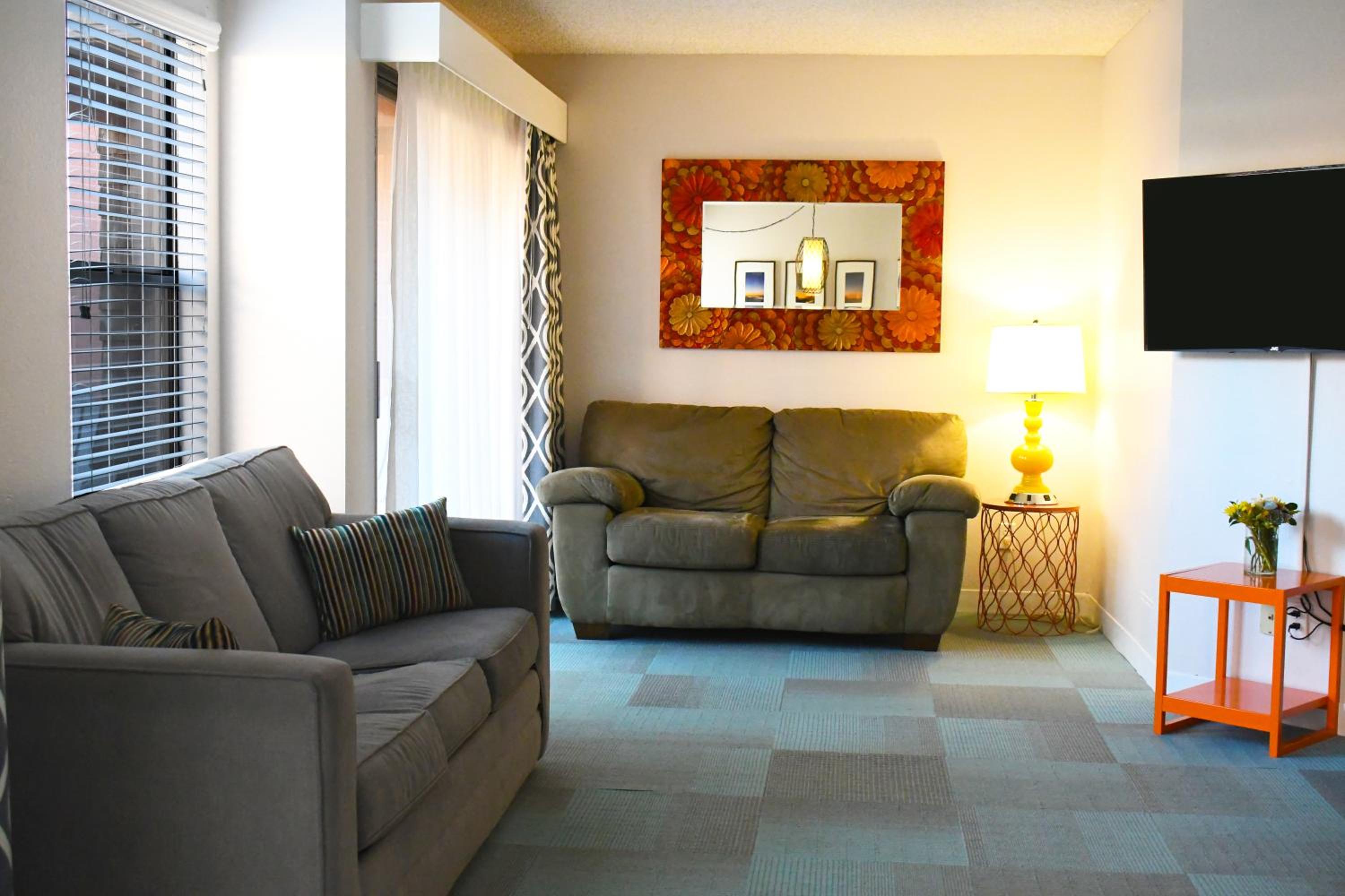 Non-View Cove Two-Bedroom Suite with Two Bathrooms (Stairs Access Only)