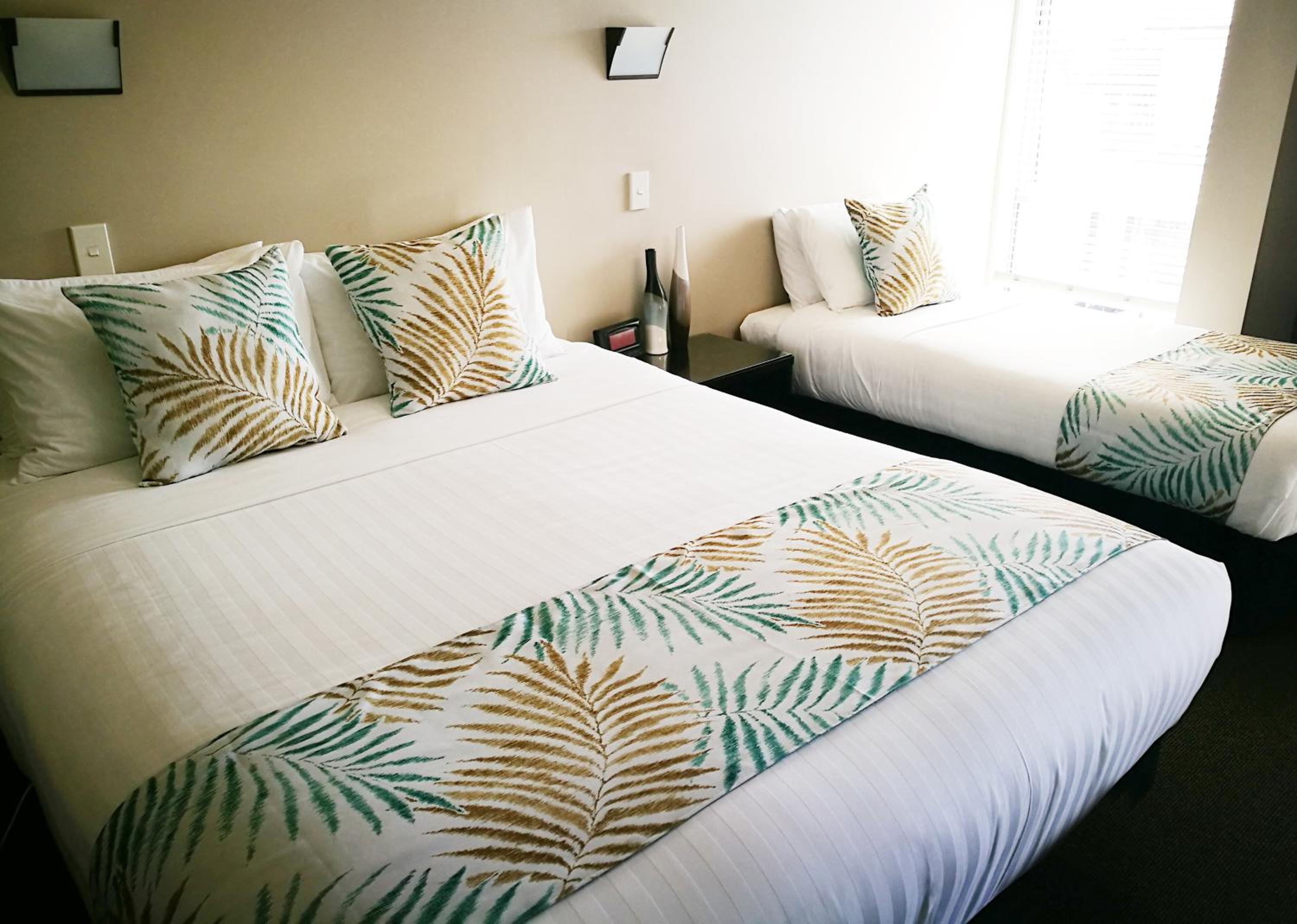 One-Bedroom King Suite