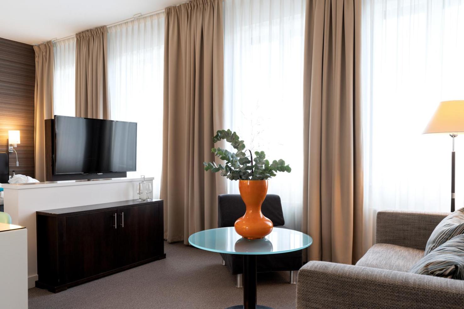 Junior Suite (2 Adults)