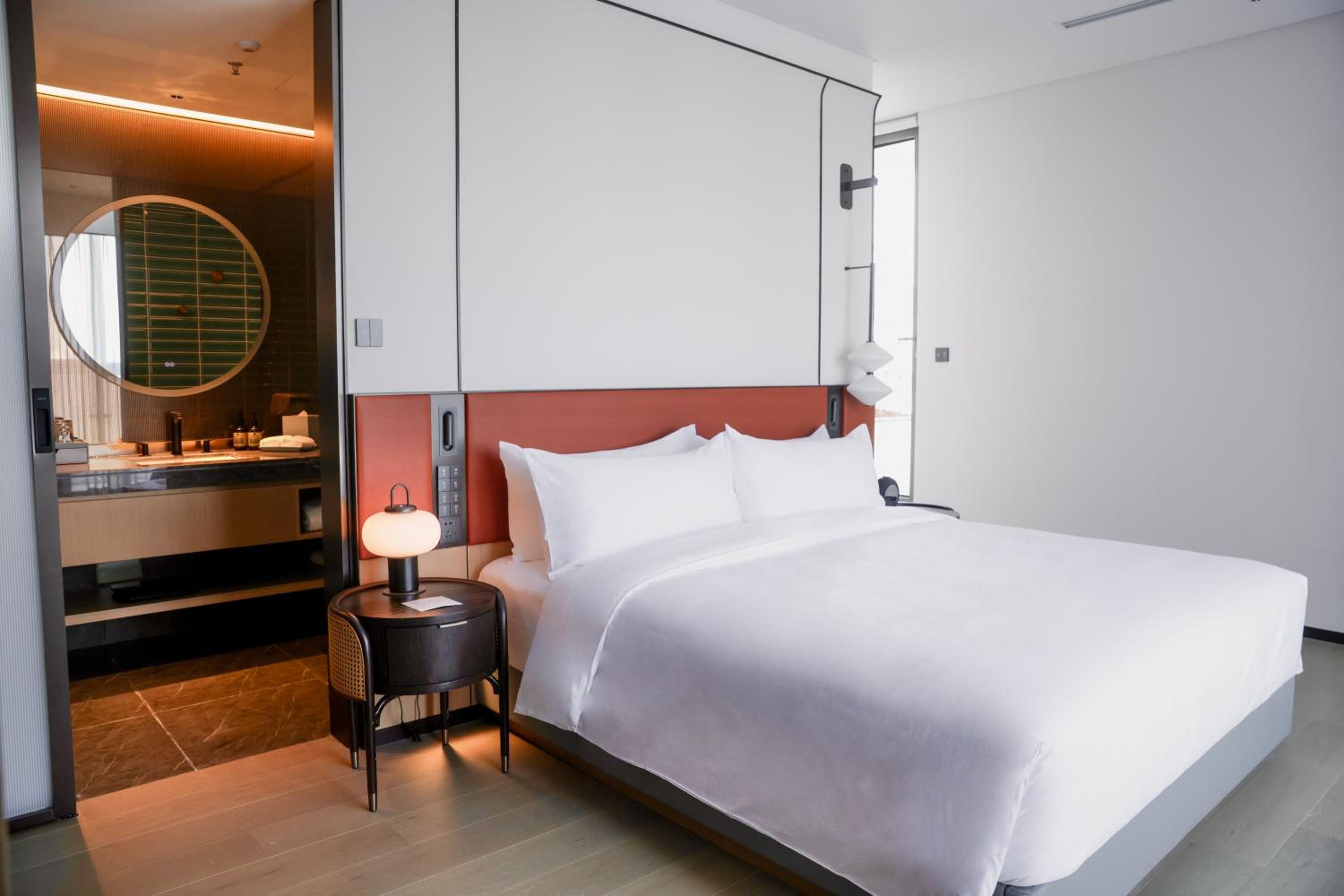 Habitat Premier Suite