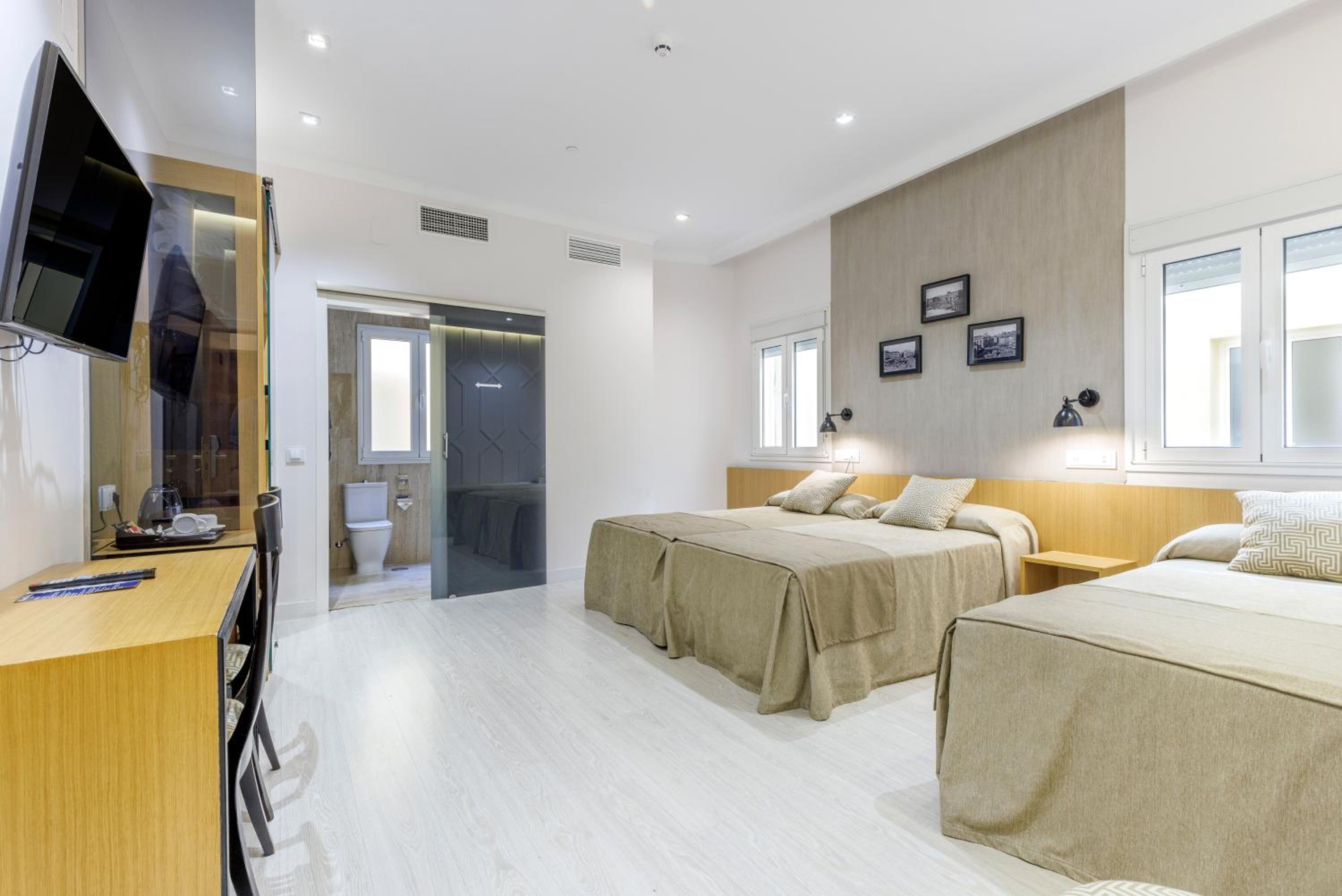 Triple Room