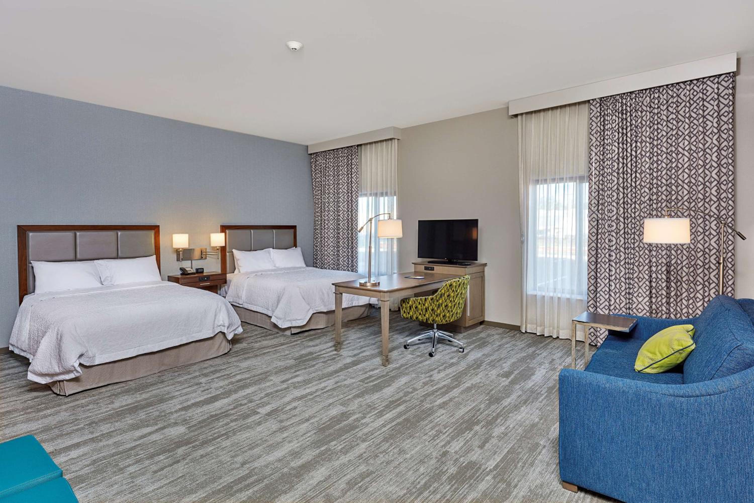 Queen Studio Suite with Two Queen Beds - Non-Smoking