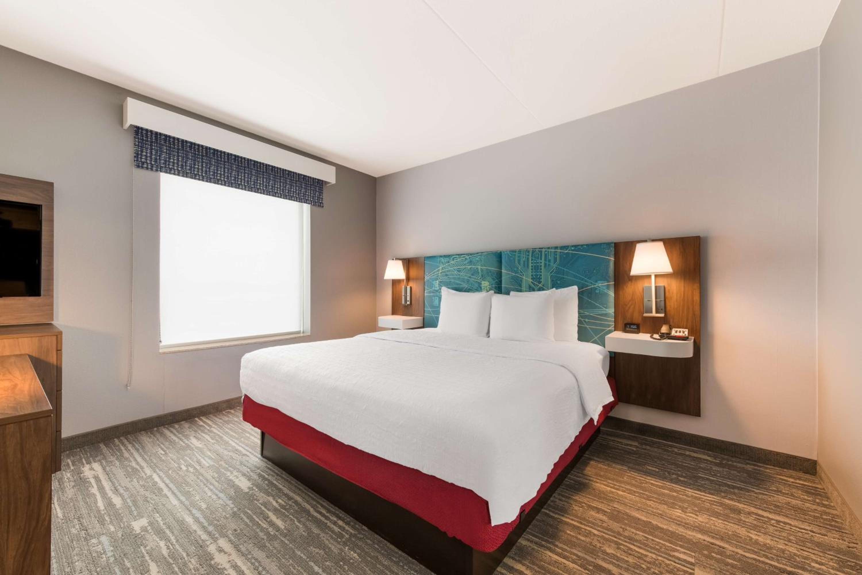 King Studio Suite with Sofa Bed - Non-Smoking