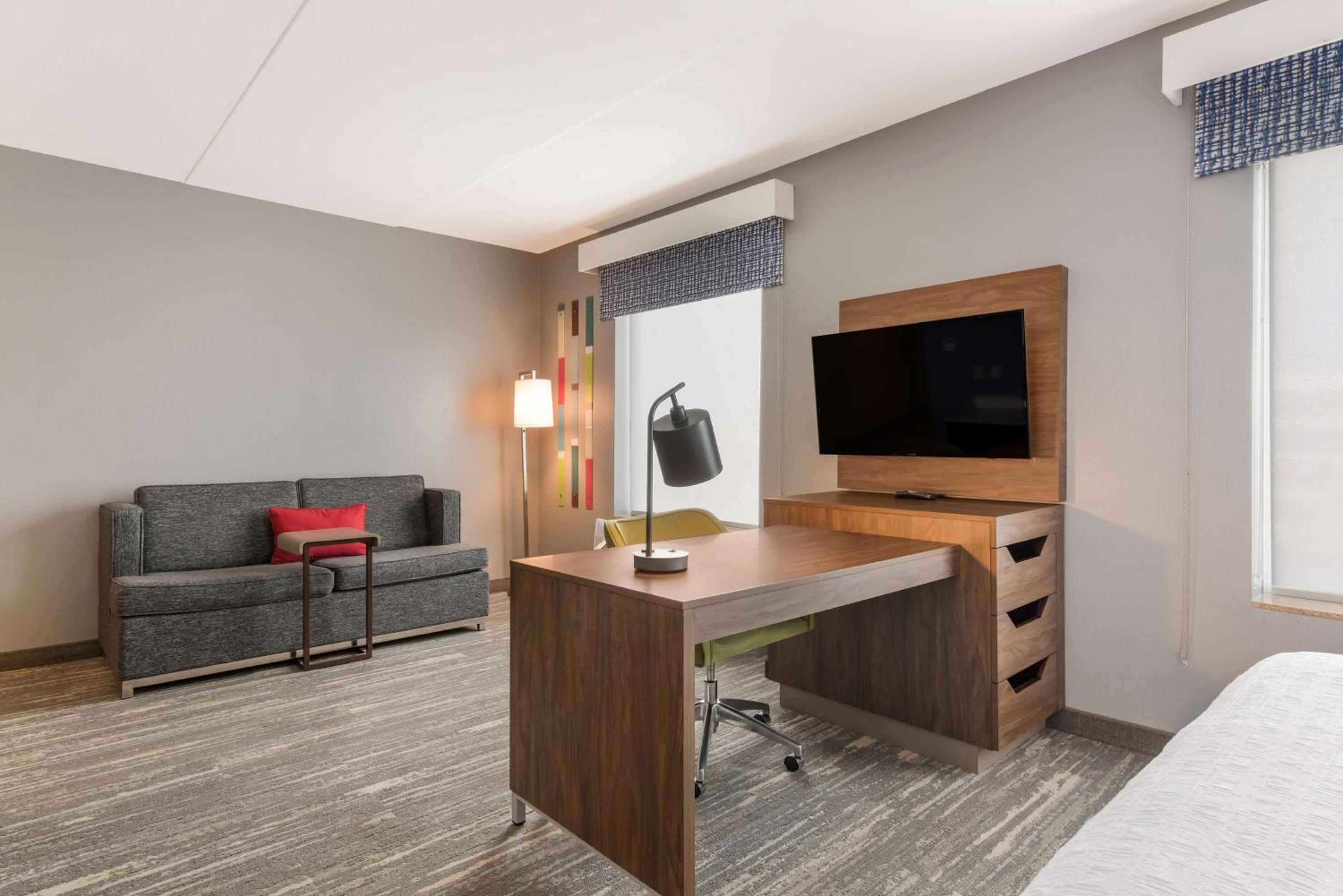 King Studio Suite with Sofa Bed - Non-Smoking