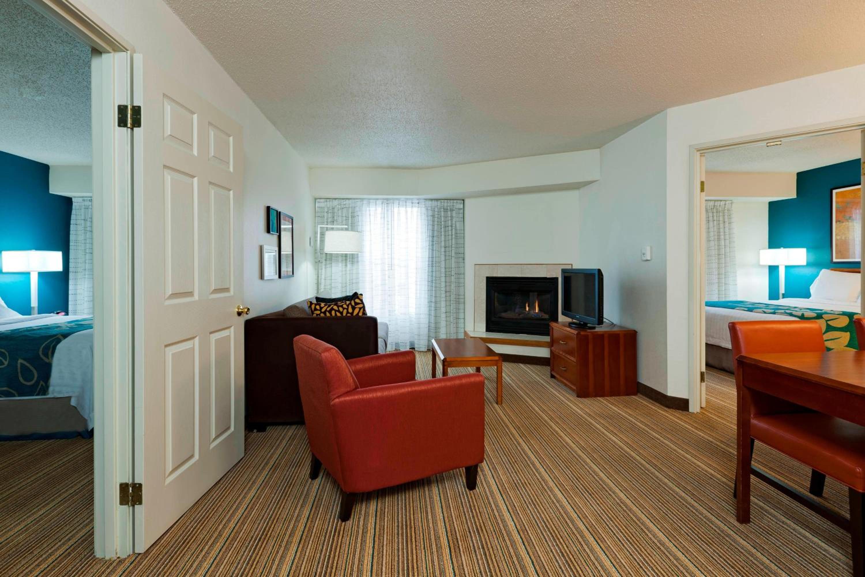 Two-Bedroom Large Suite