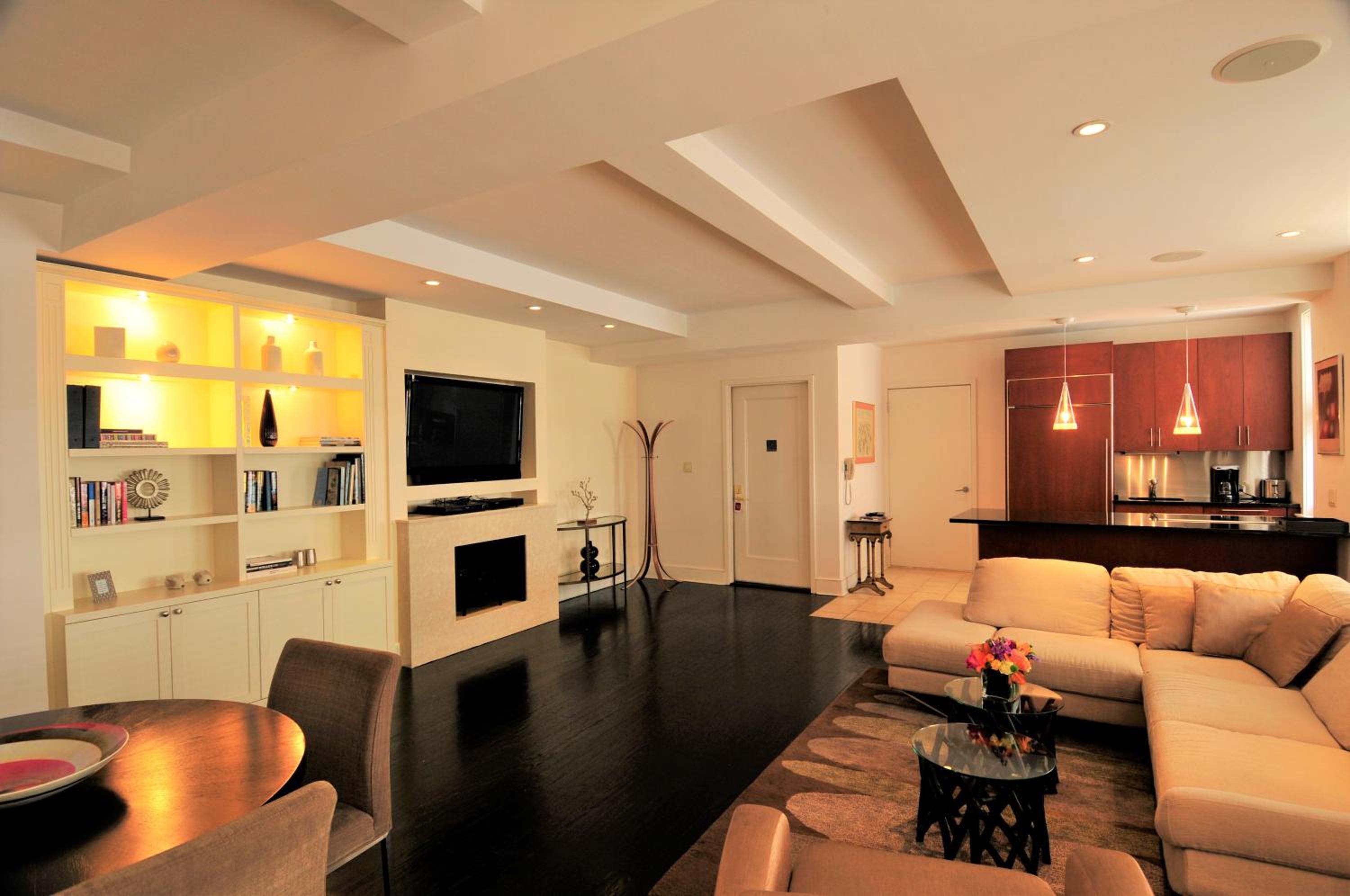 One-Bedroom King Suite