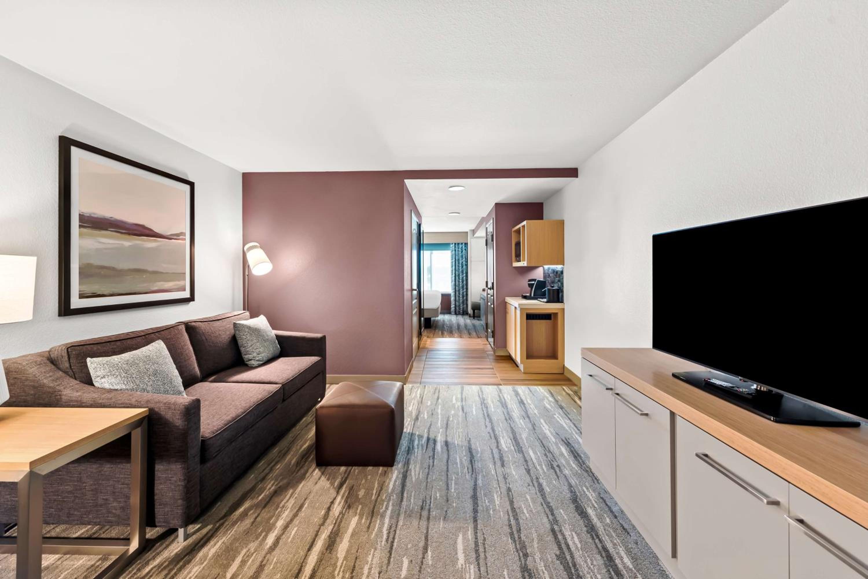 Junior King Suite with Sofa Bed