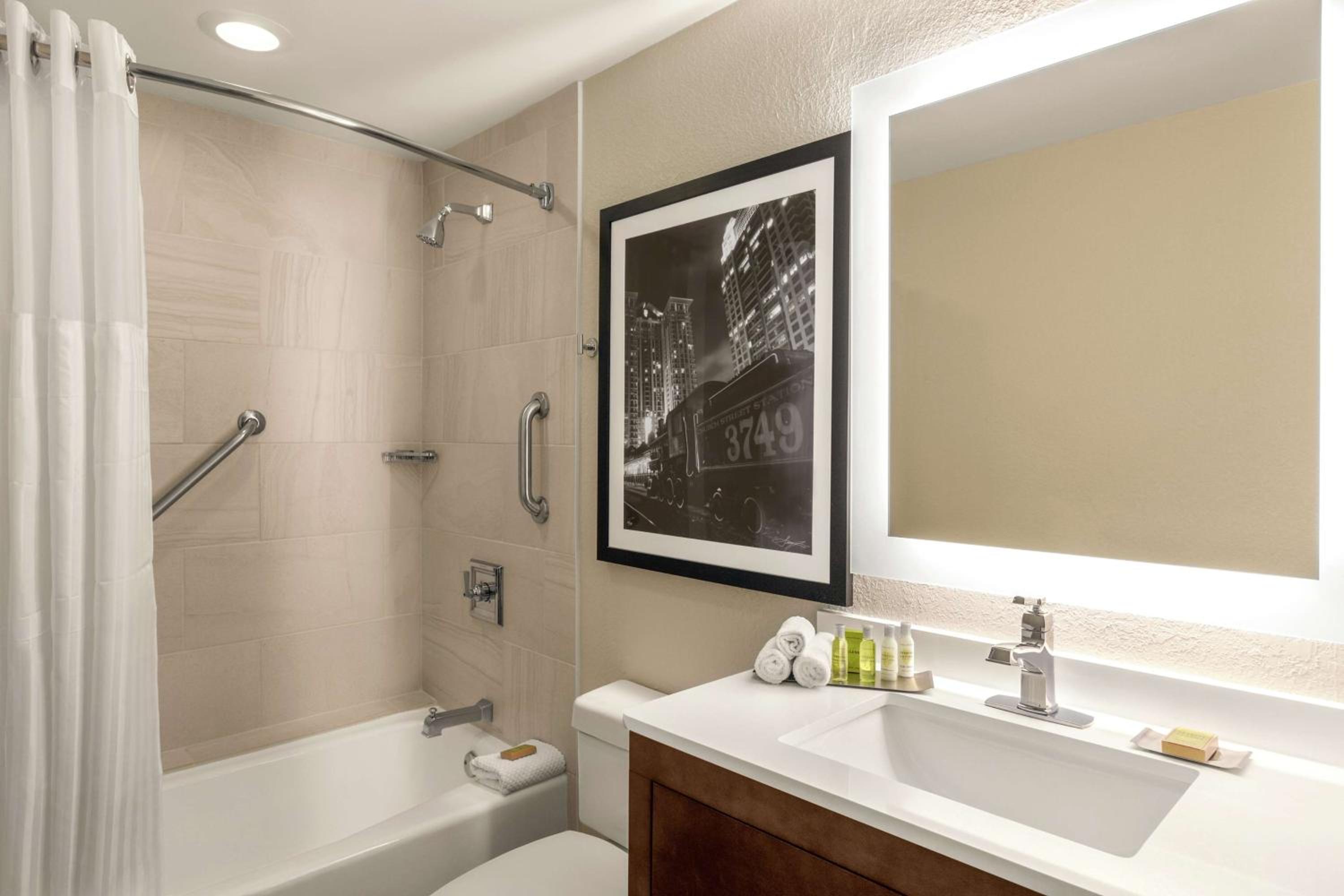 Junior King Suite with Sofa Bed