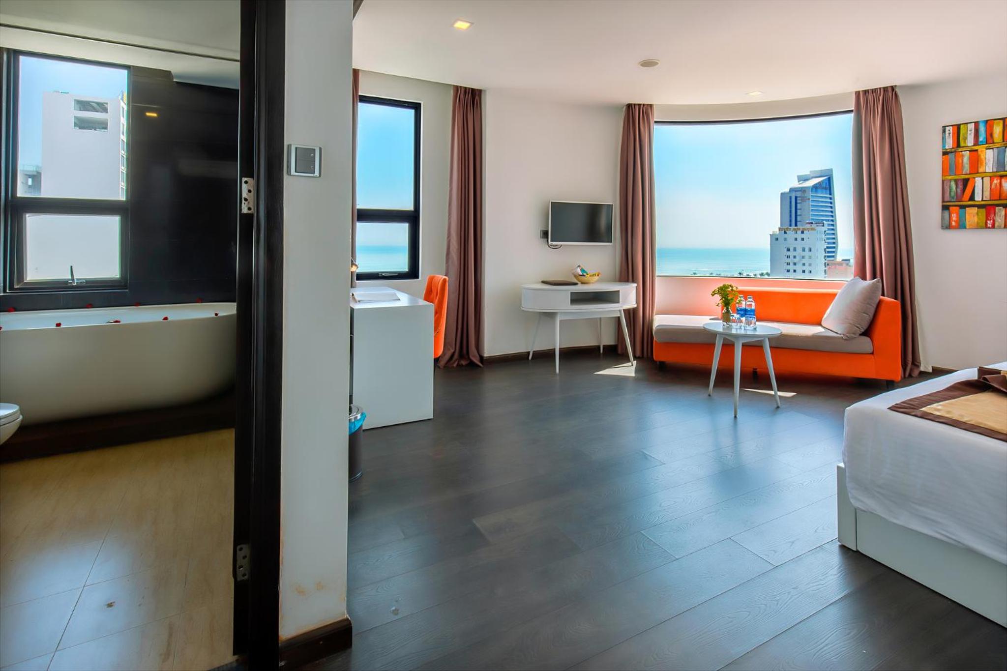King Suite with Sea View