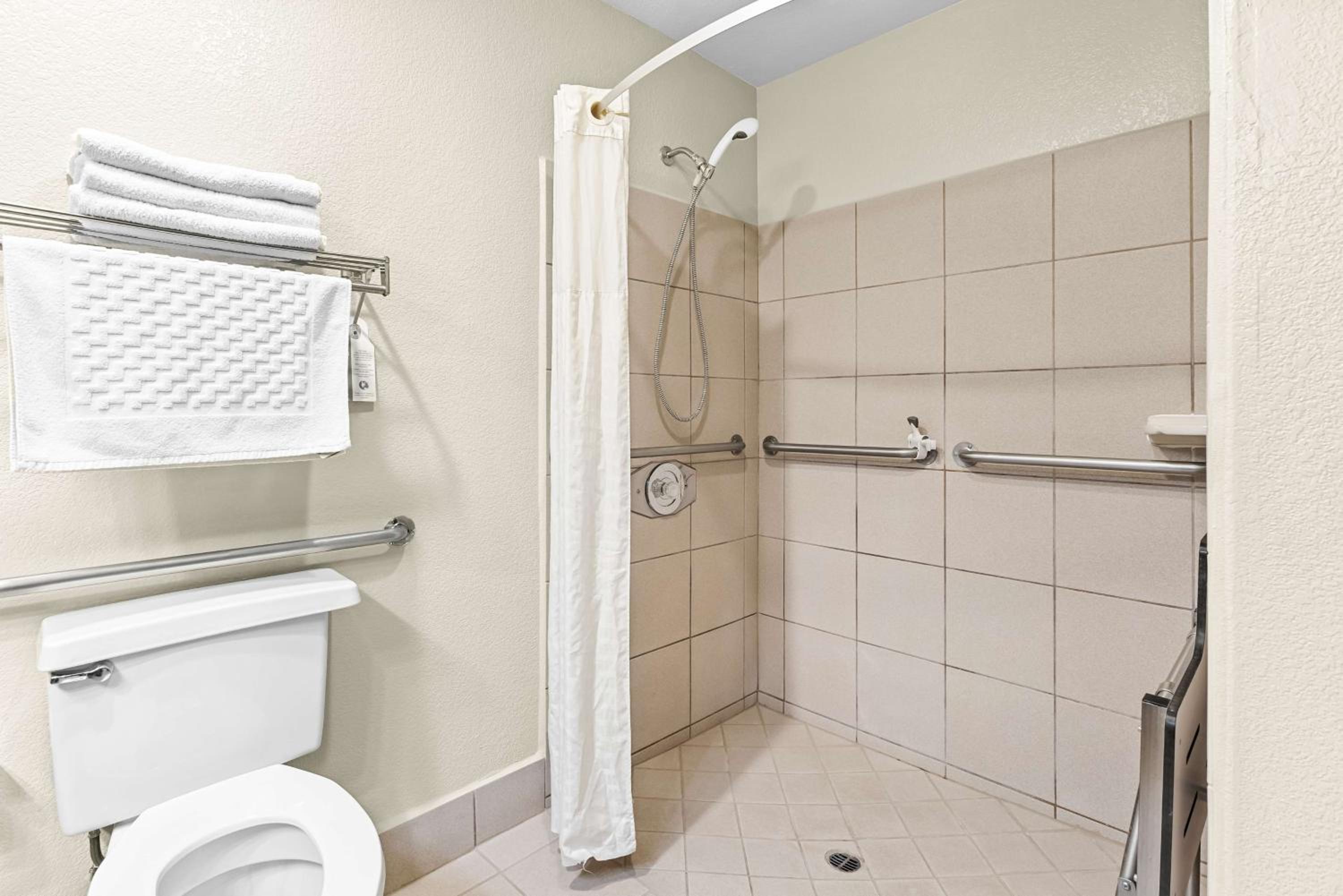 King Room with Walk-in Shower - Disability Access