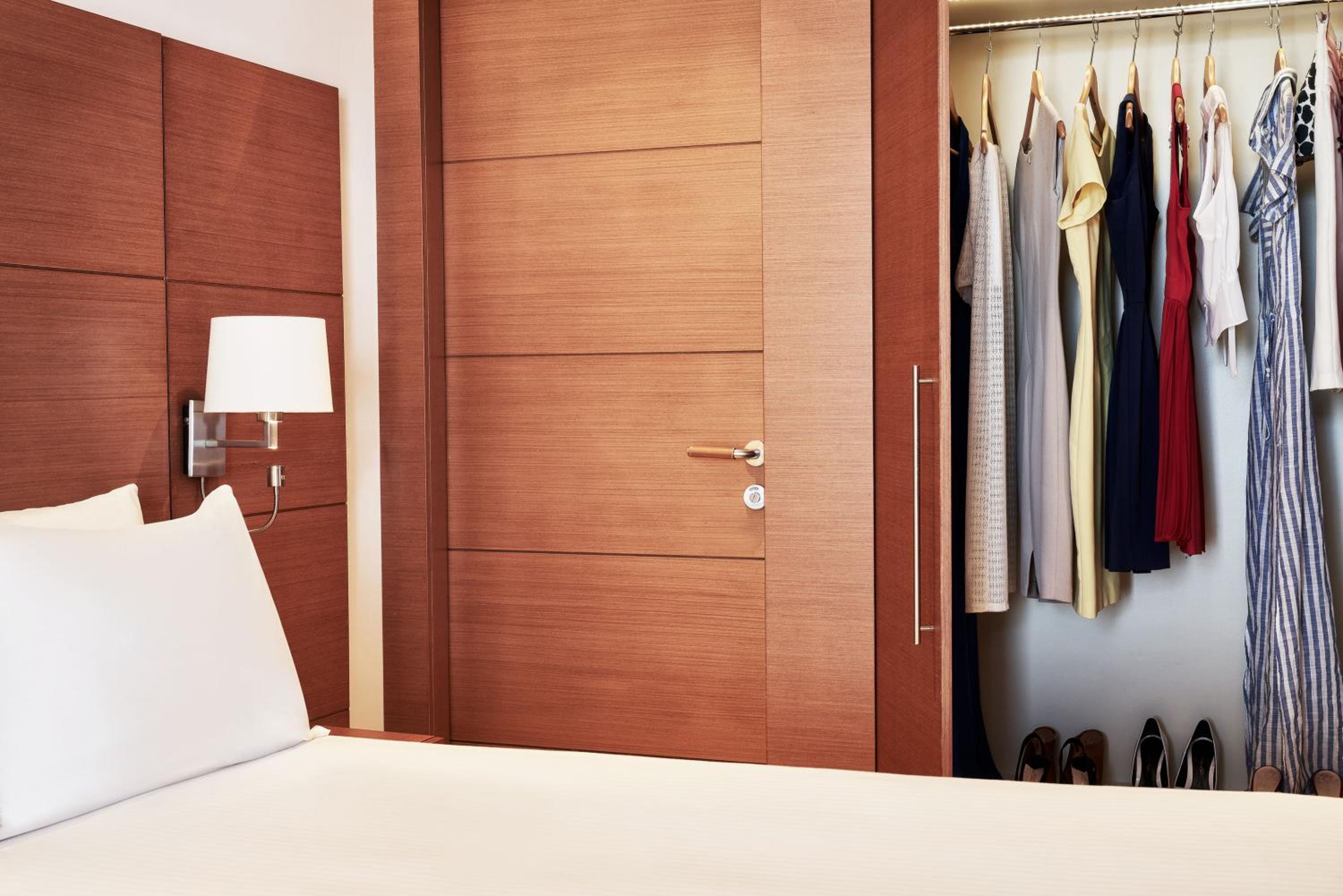 One-Bedroom Suite - Premium View