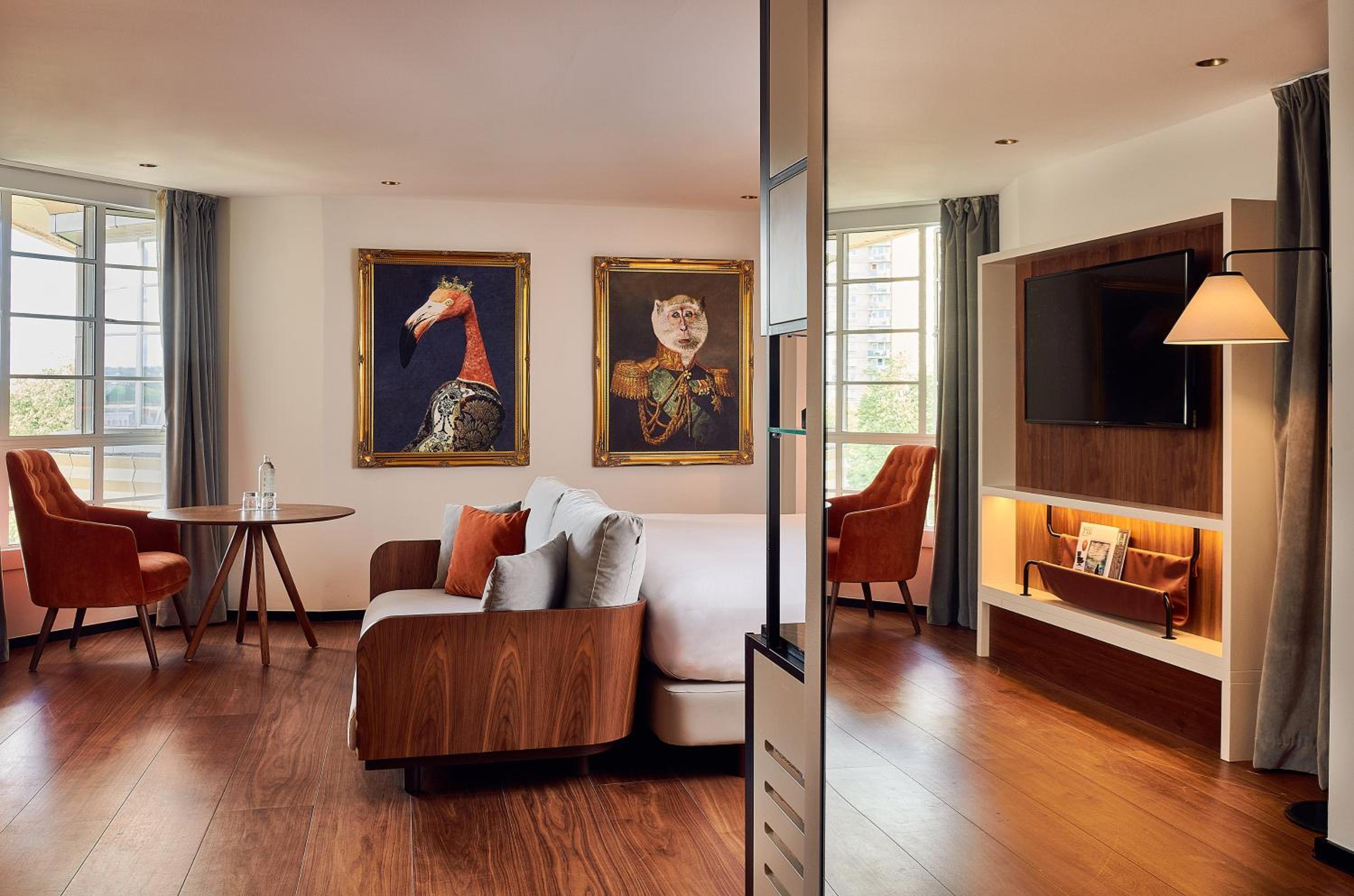 The Level Junior Suite with Executive Lounge Access