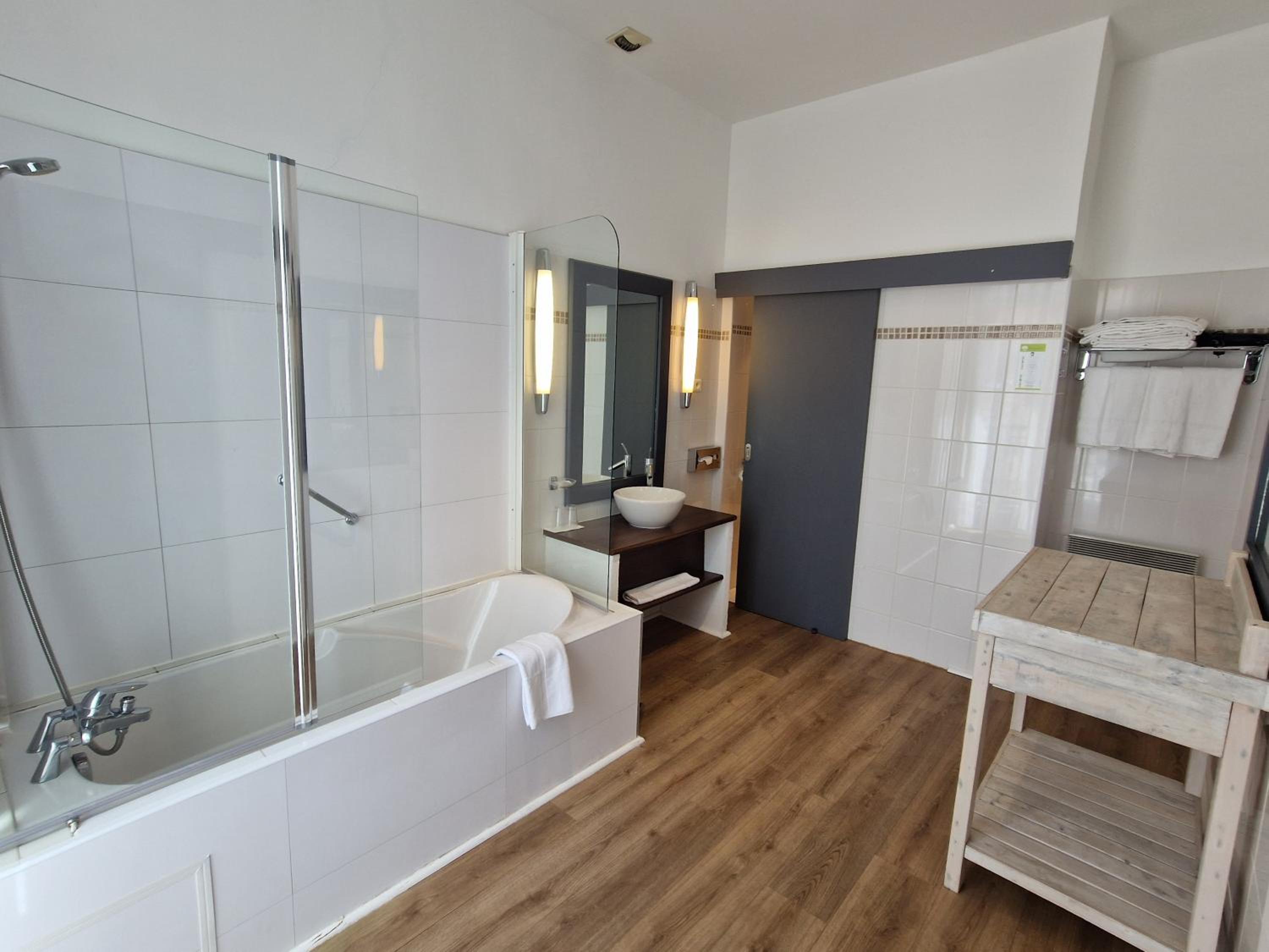 Junior Suite with Balcony