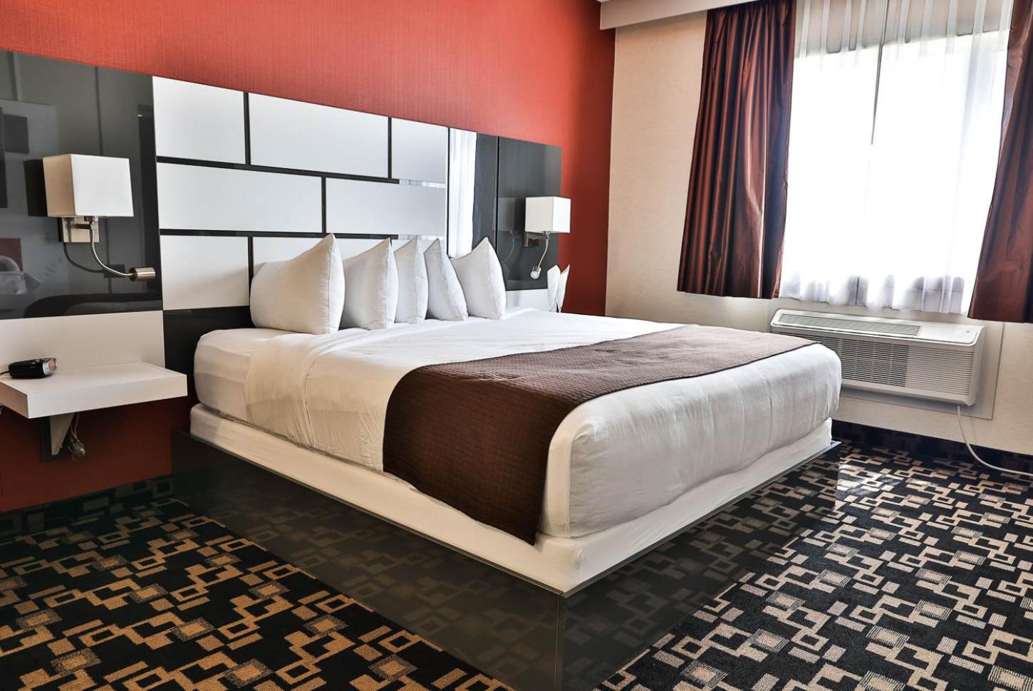 King Suite with Spa Bath