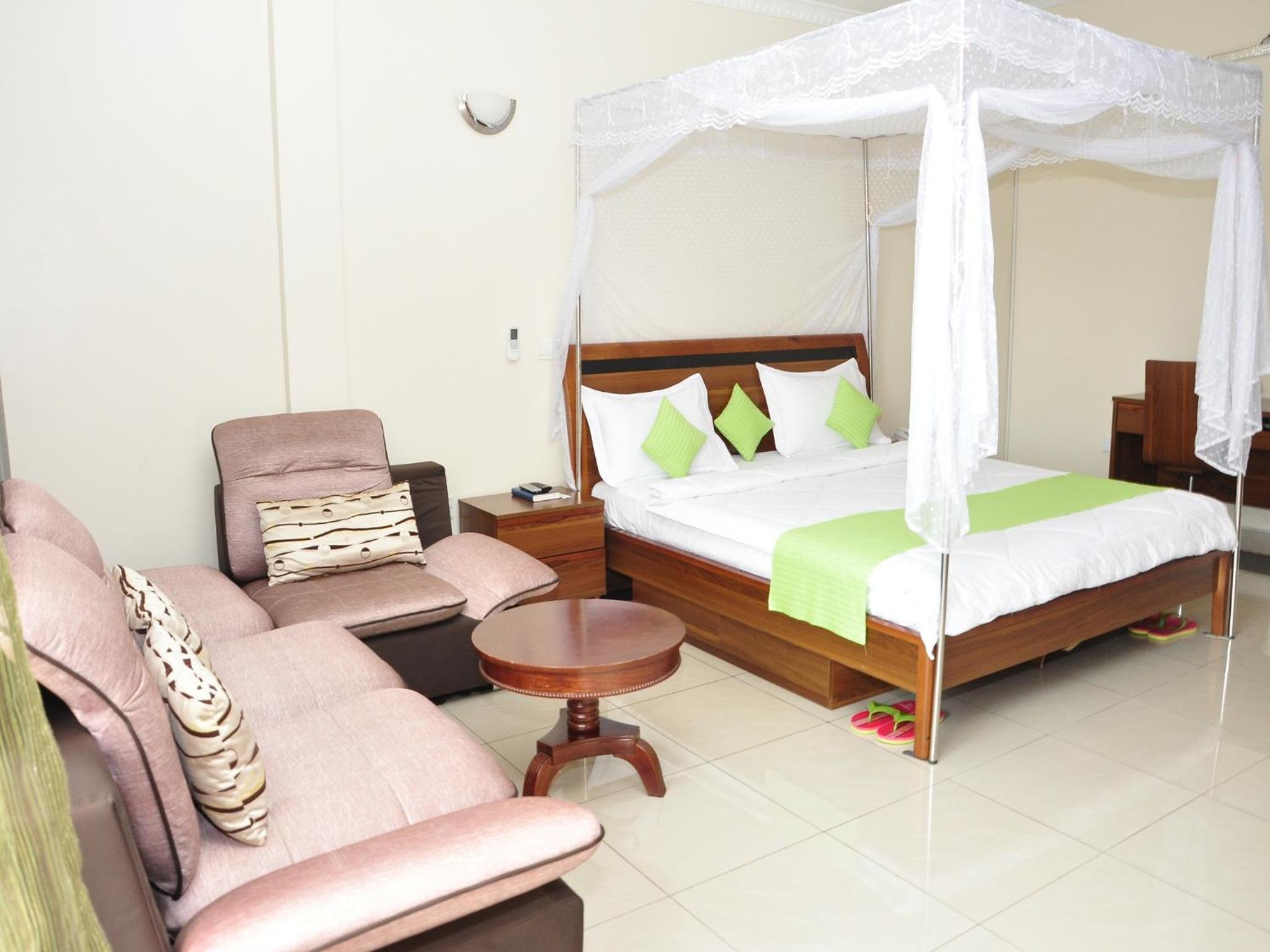 Superior Family Room