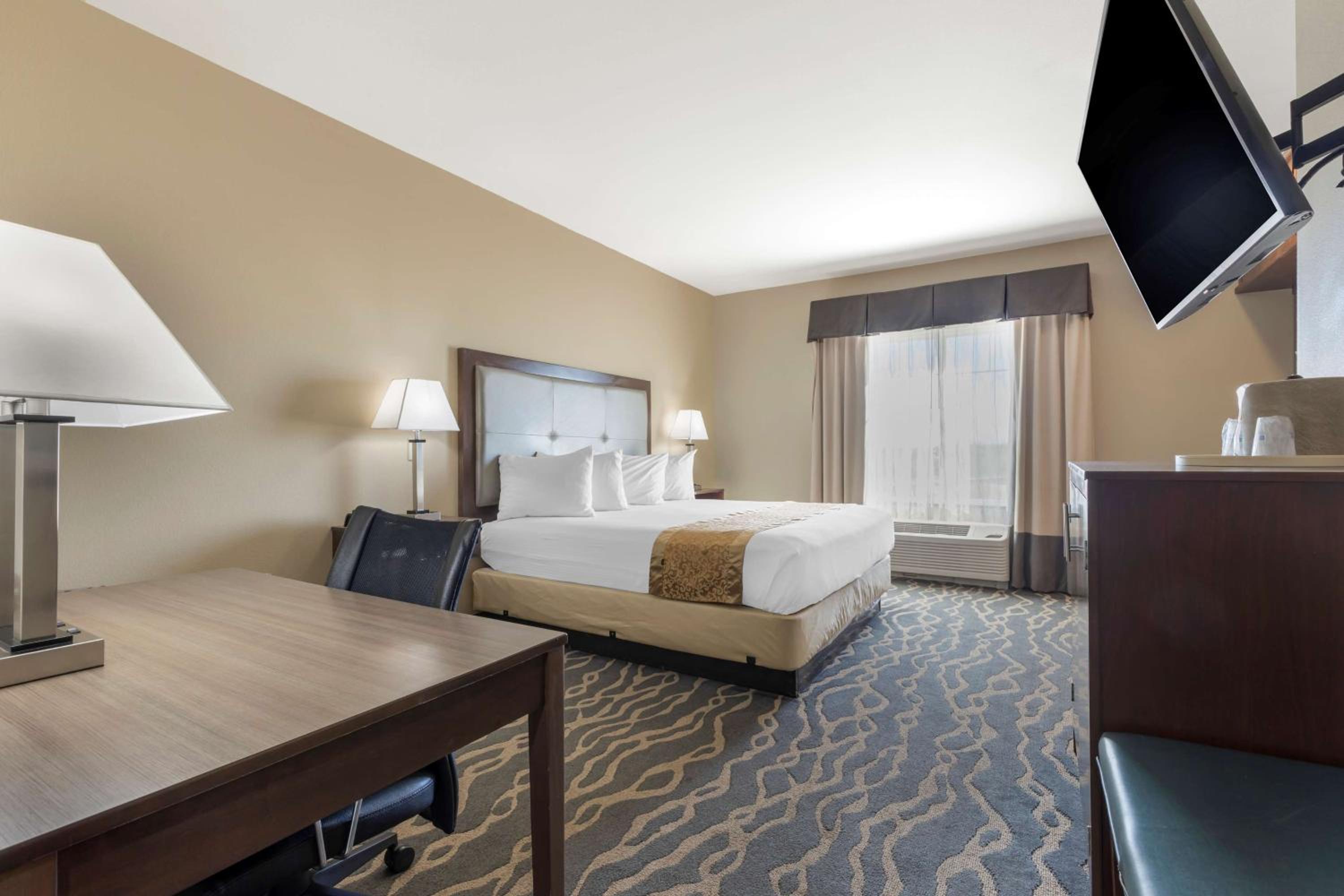 King Suite with Sofa Bed