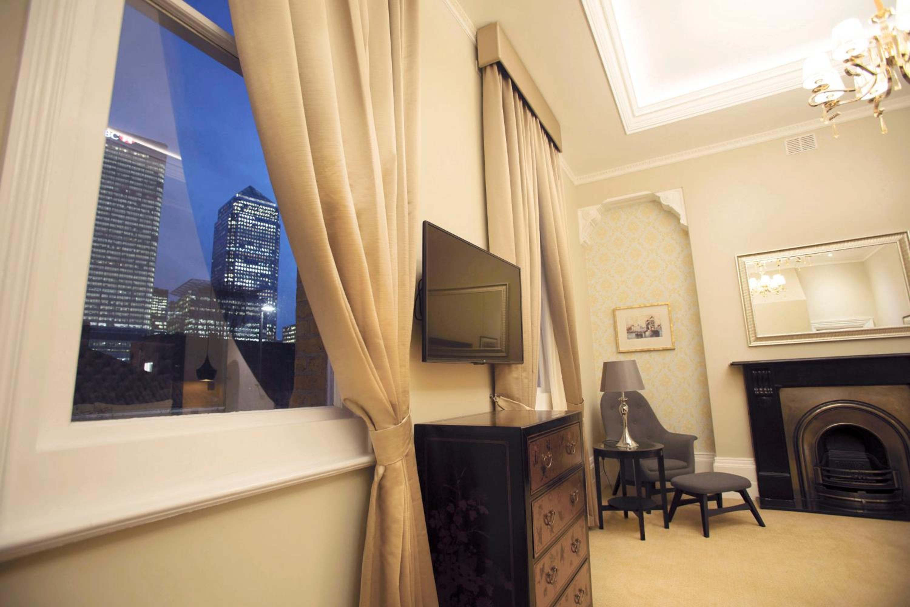 Lansbury Studio Suite