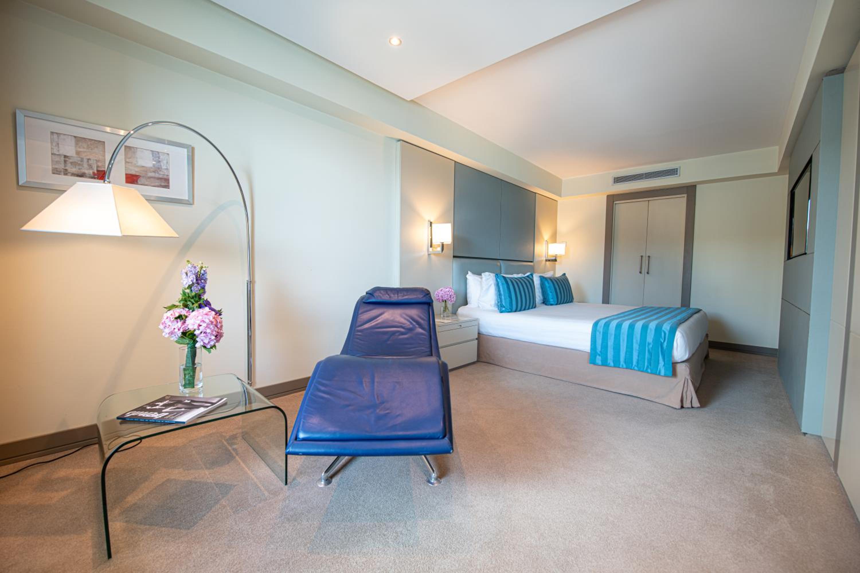 Grand Suite - Harbor view