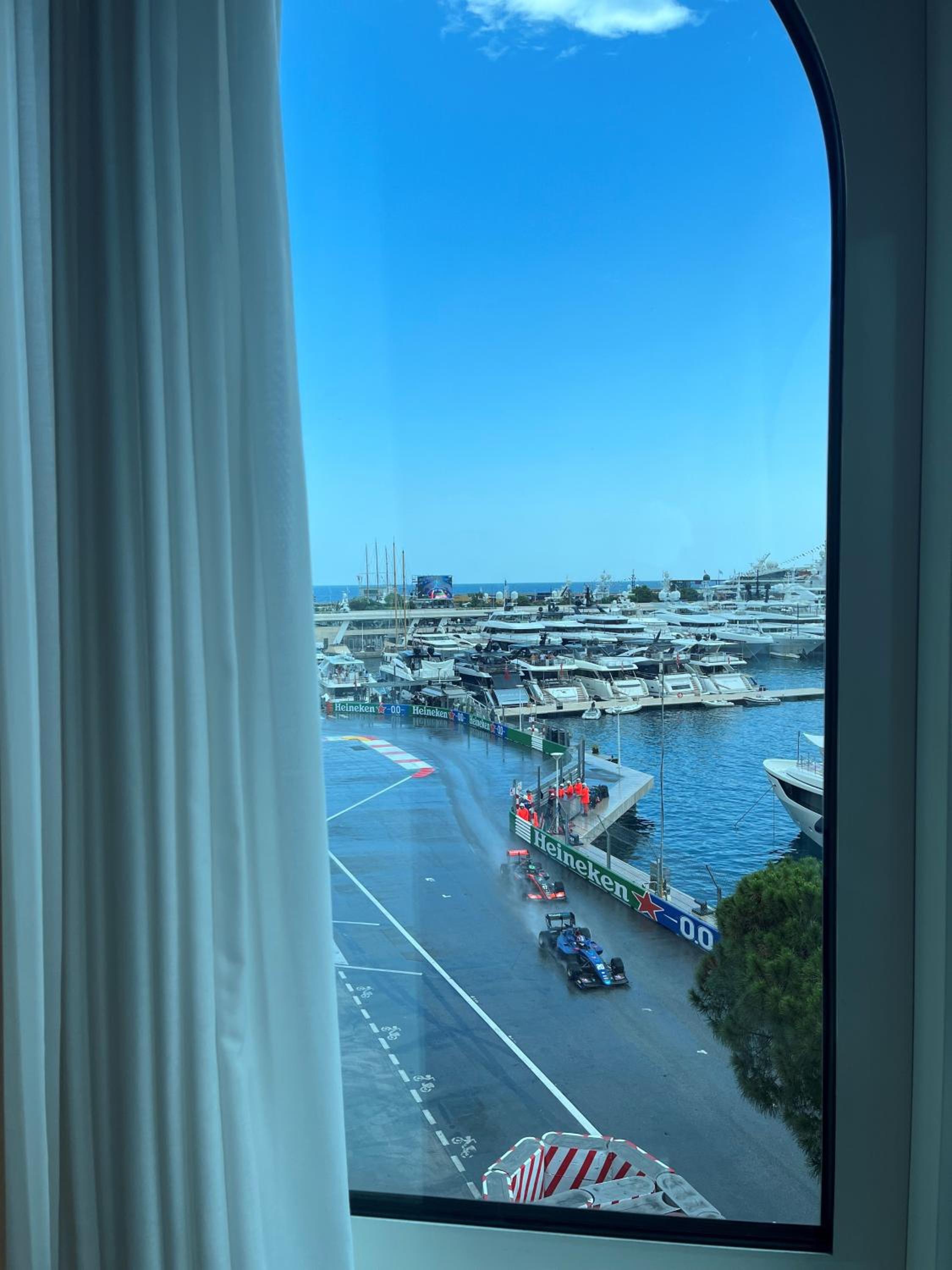 Corner Suite - Harbor view