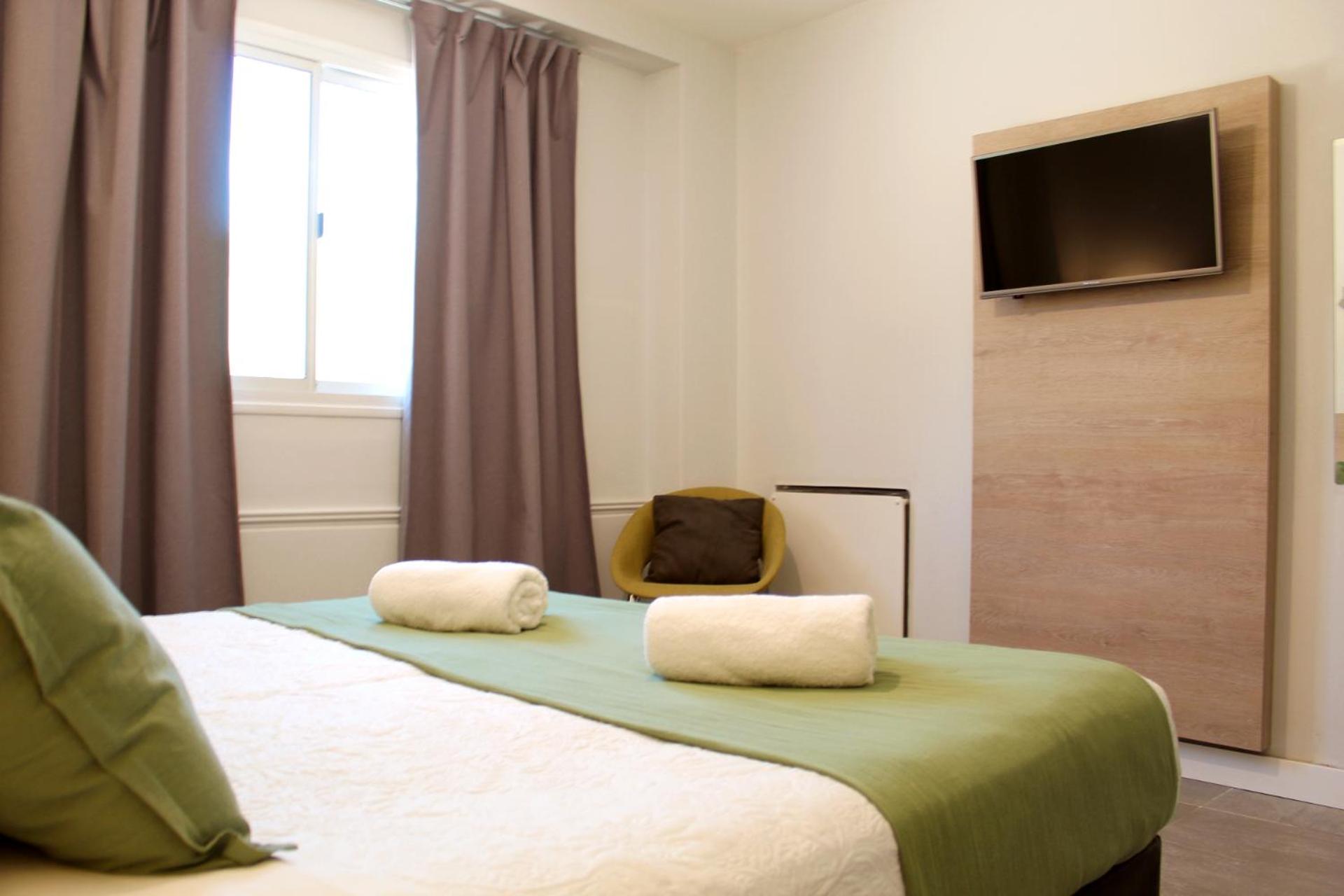 One-Bedroom Apartment (4 Adults)