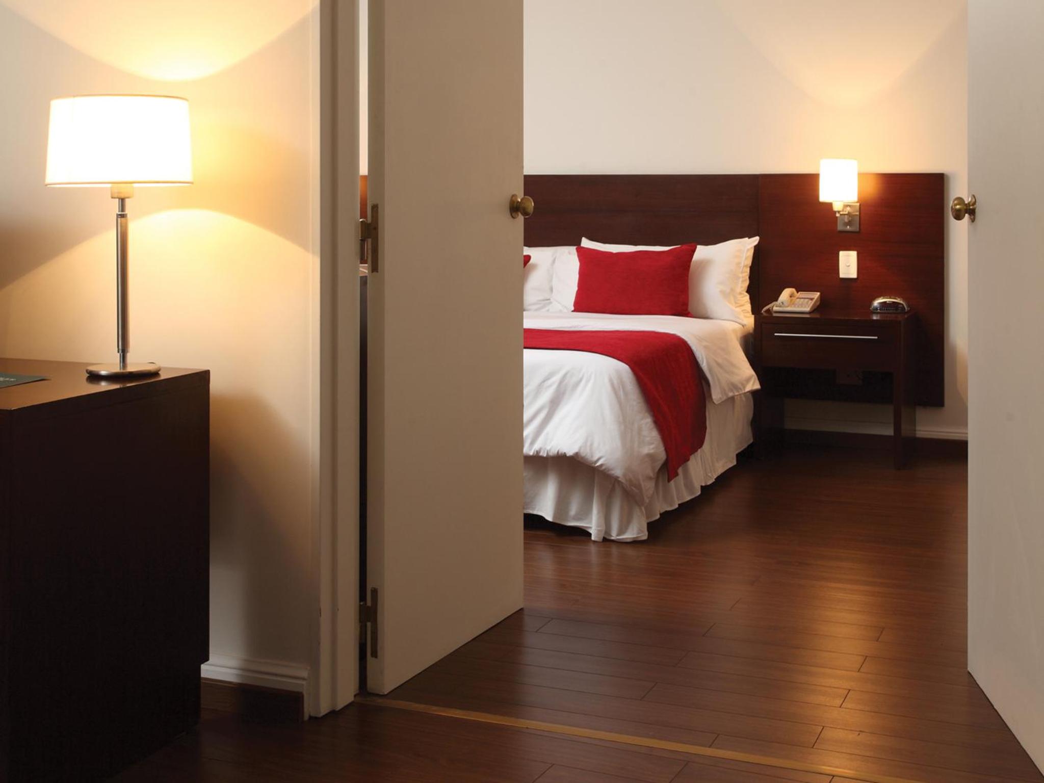 Queen Suite - Non-Smoking