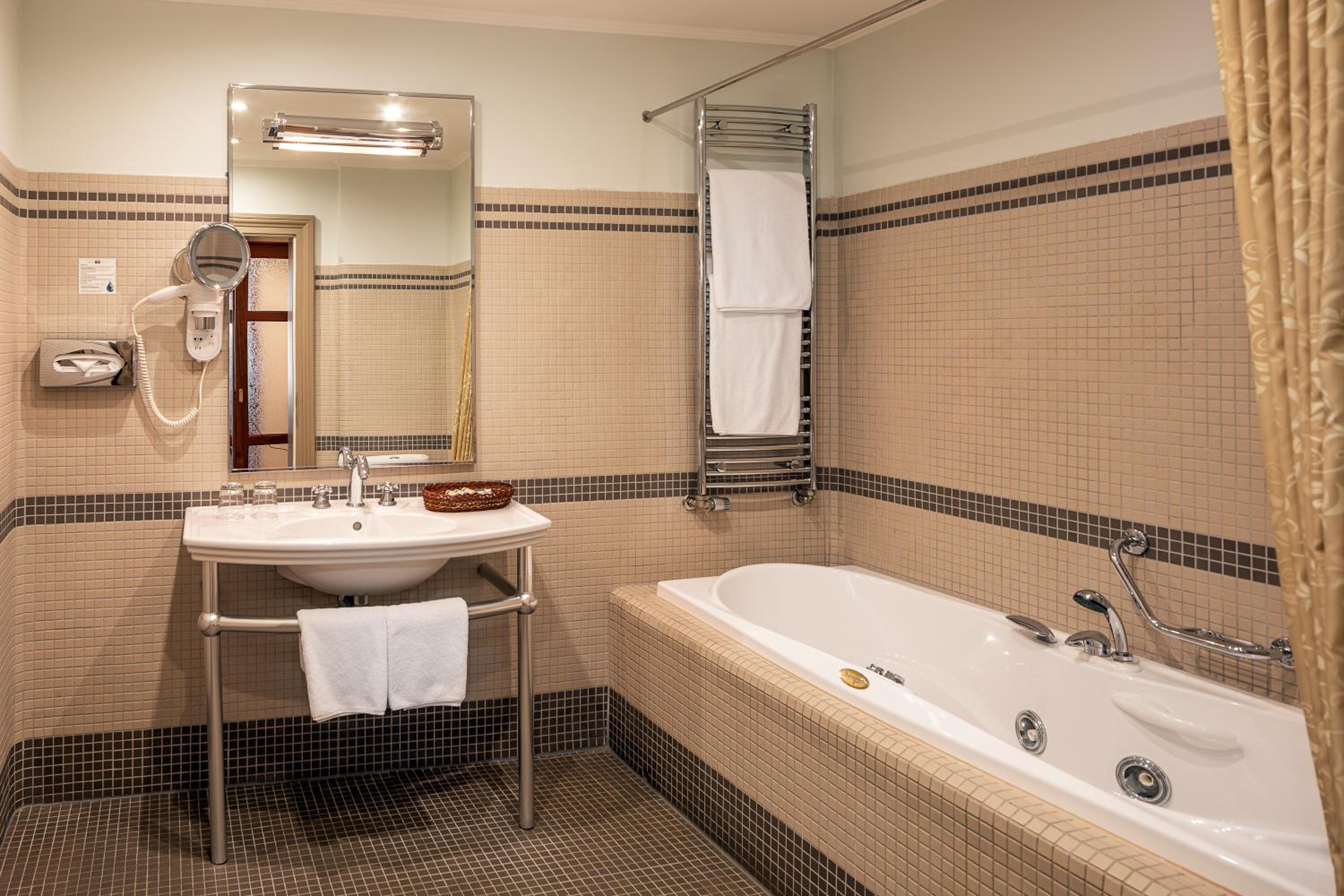 Goliath Suite