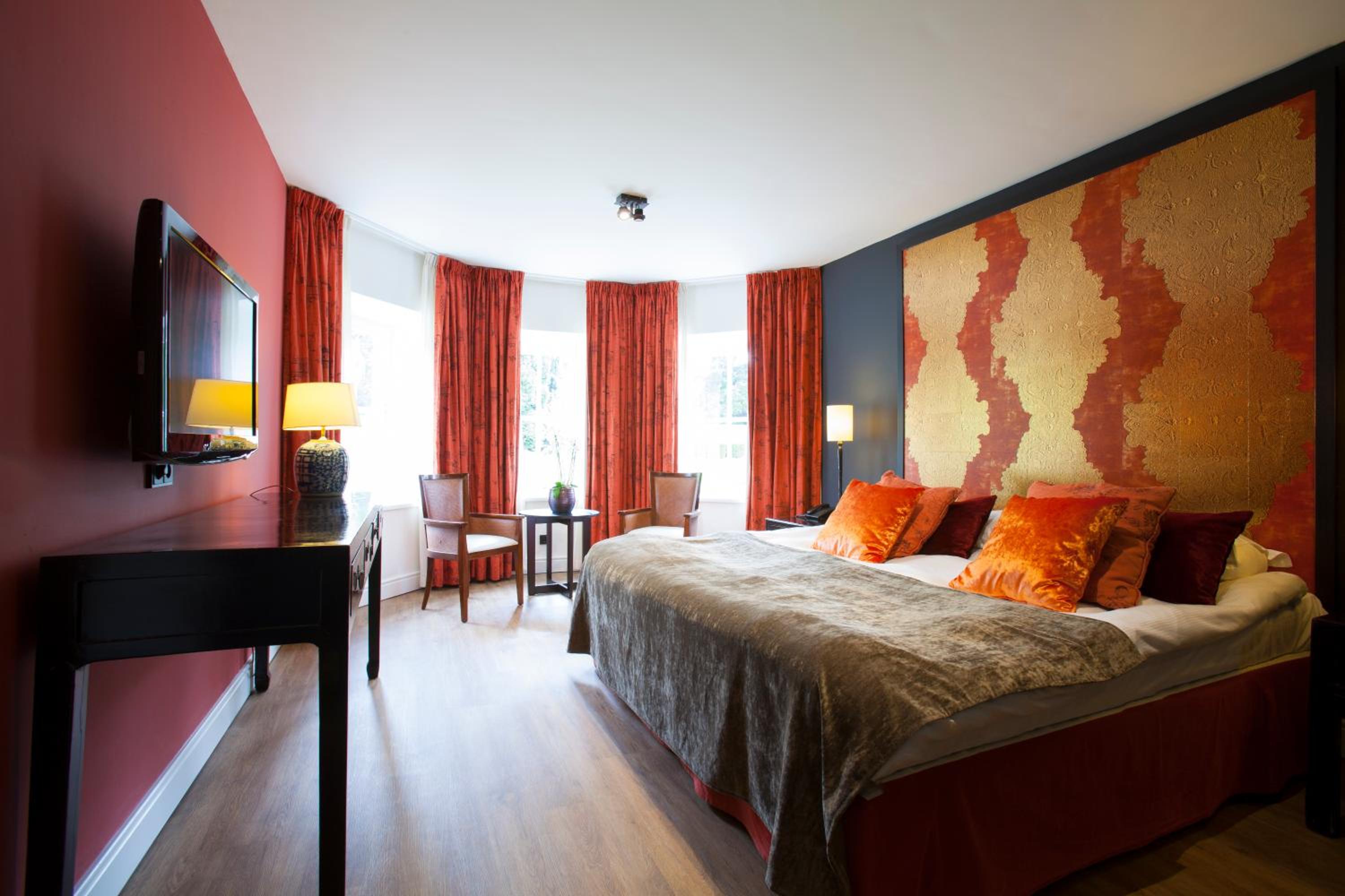 Deluxe King Suite