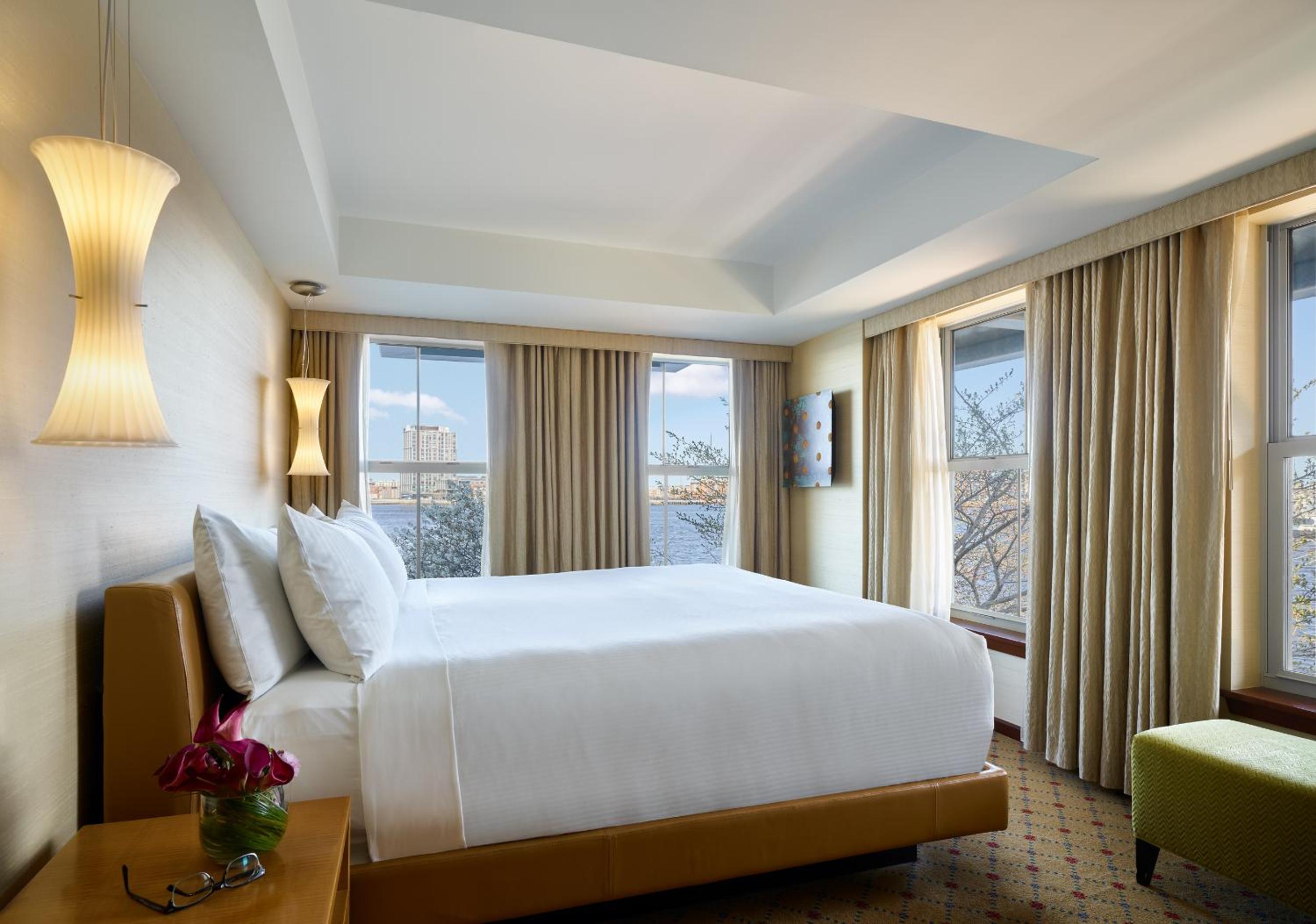Harbor View King Suite