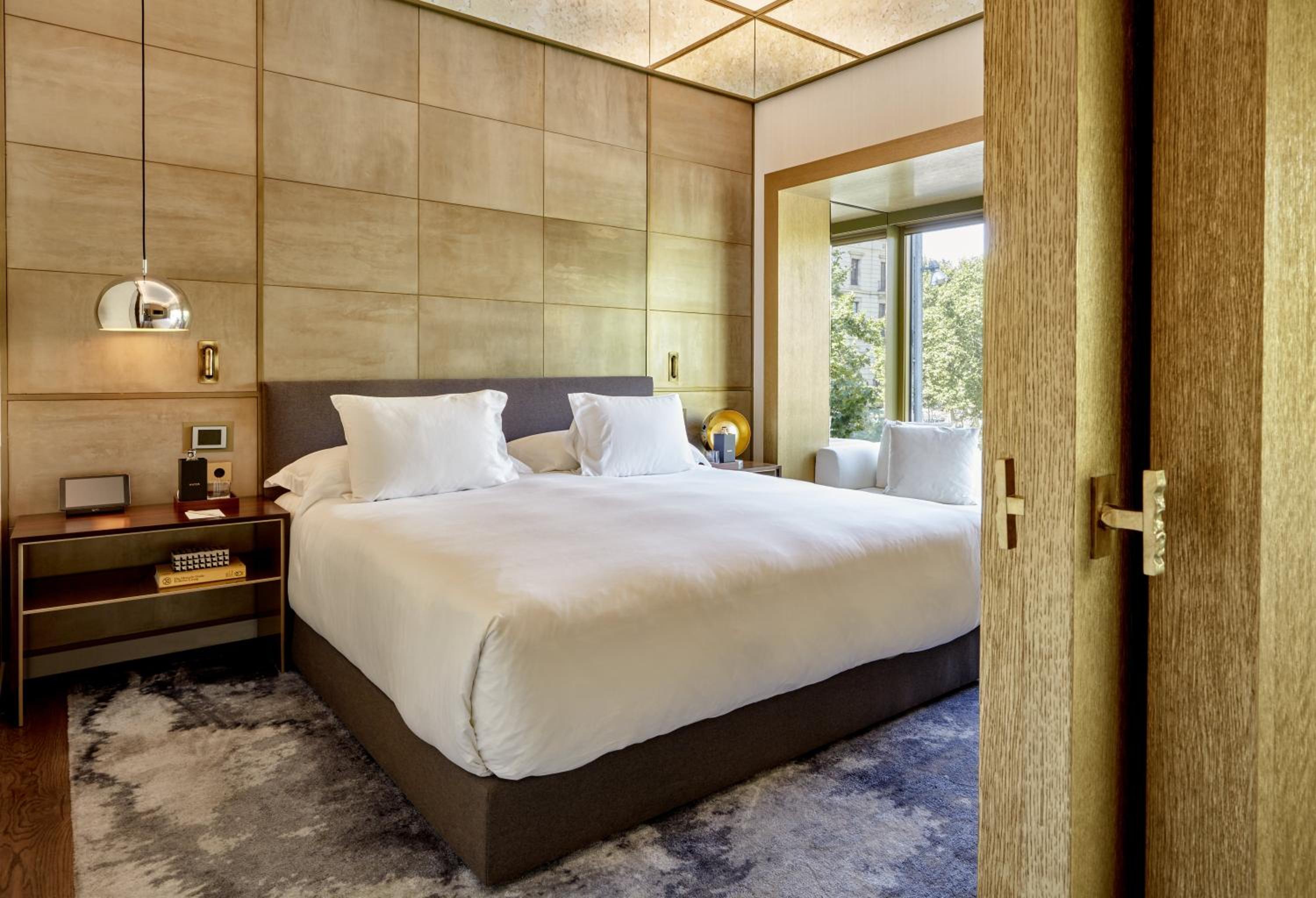 Two Bedroom Almanac Suite