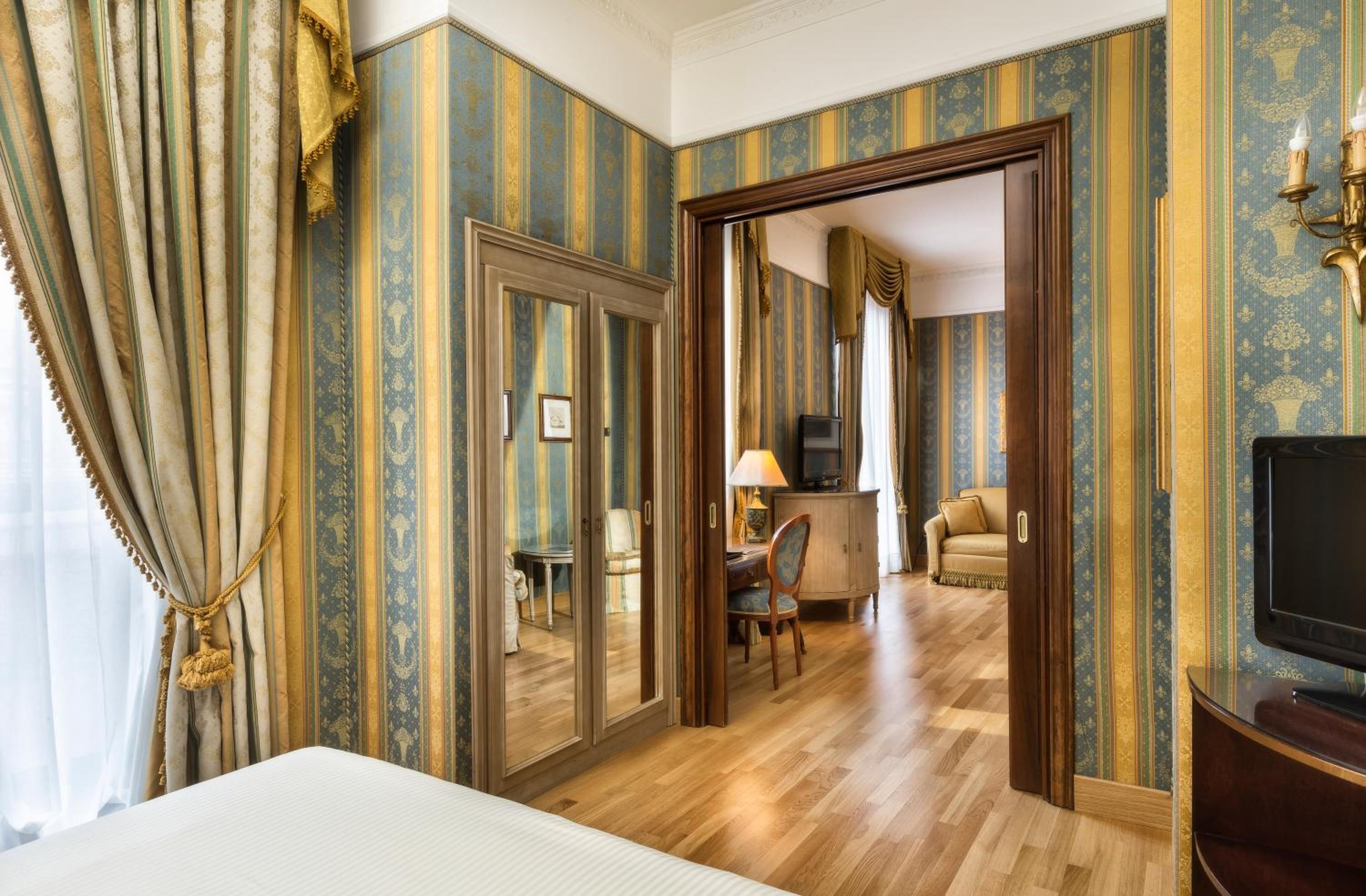 Deluxe Junior Suite