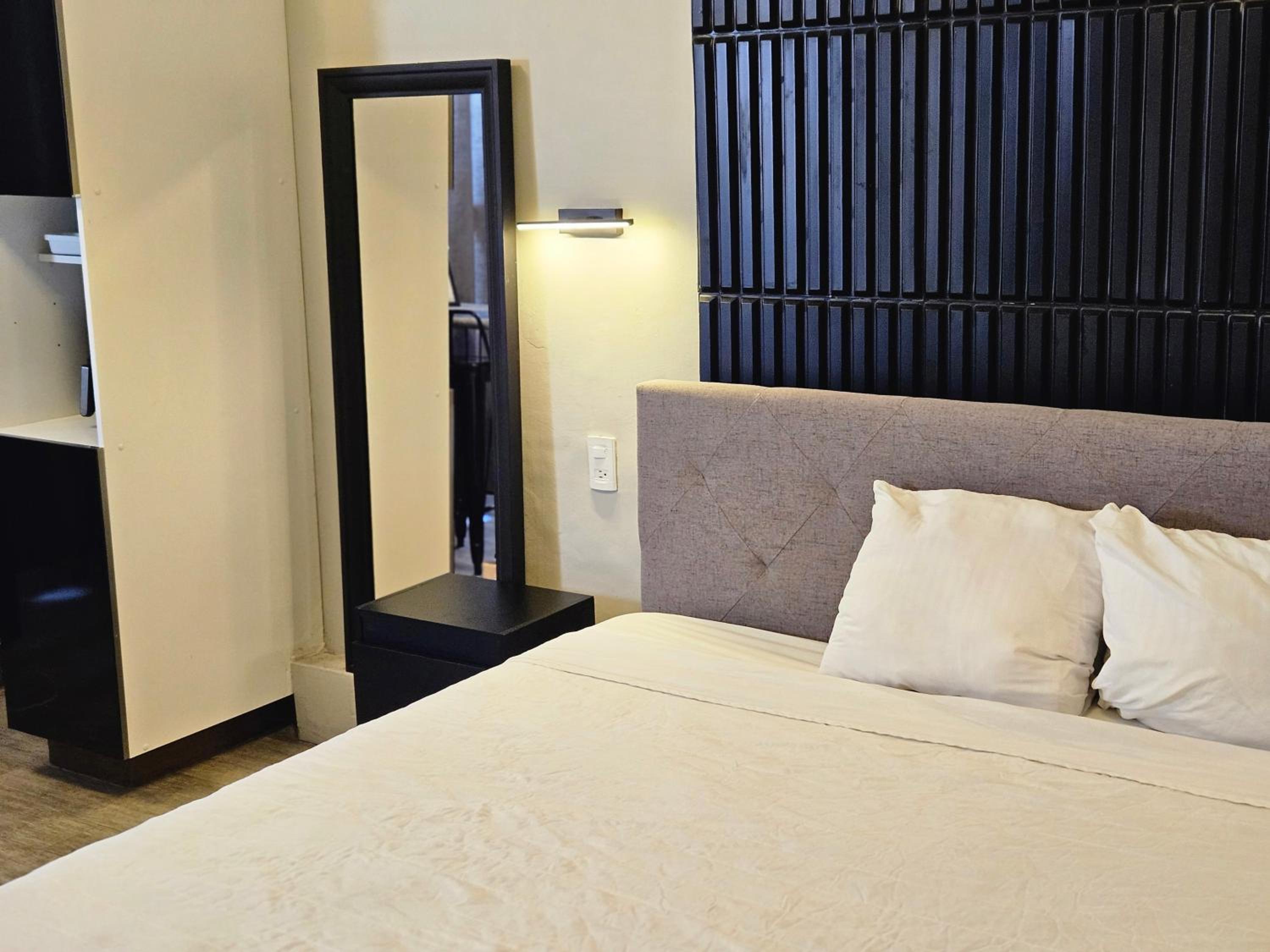 Superior King Suite