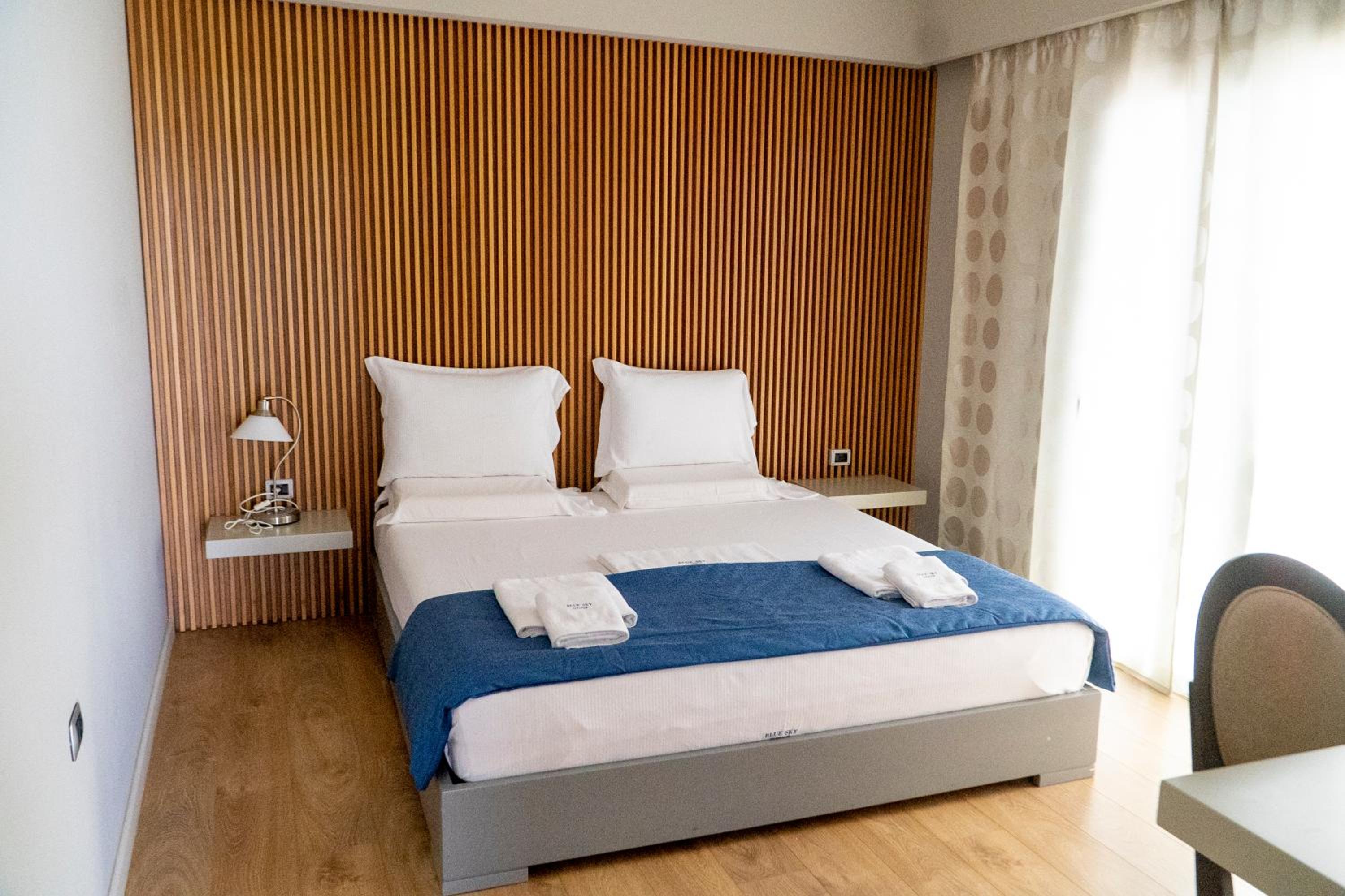 Suite With Terrace And Sea View