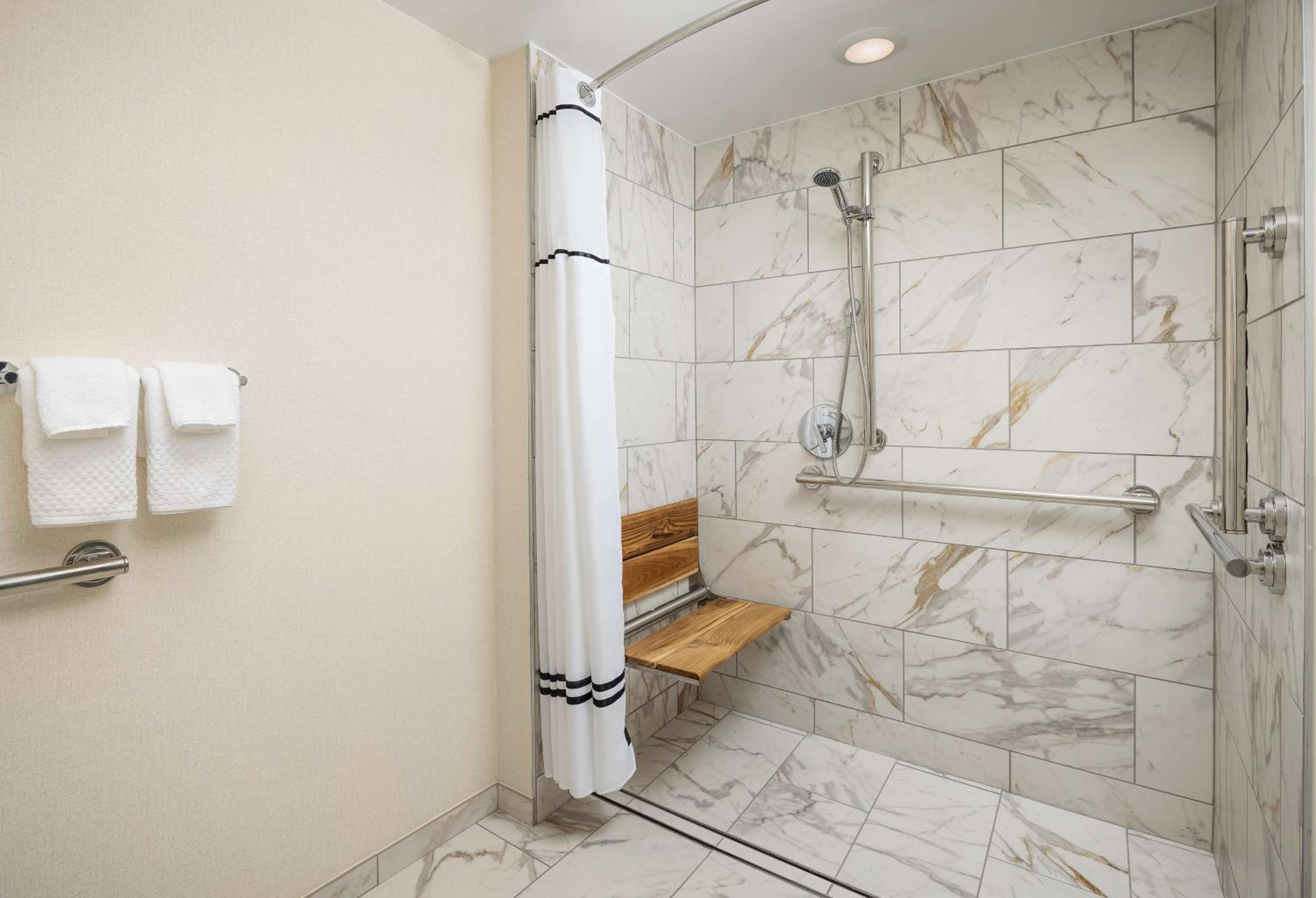 King Suite with Roll-in Shower - Mobility Access