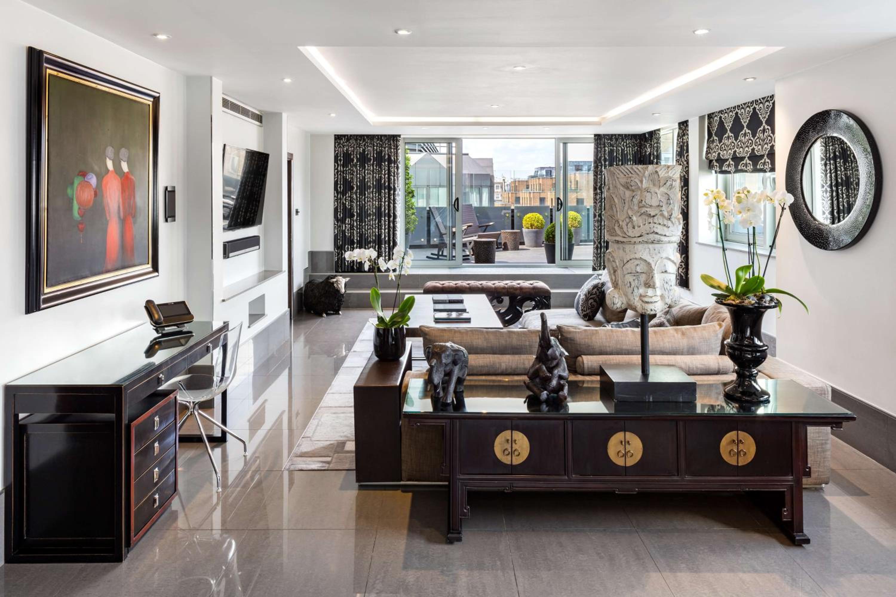 One-Bedroom Suite with Terrace