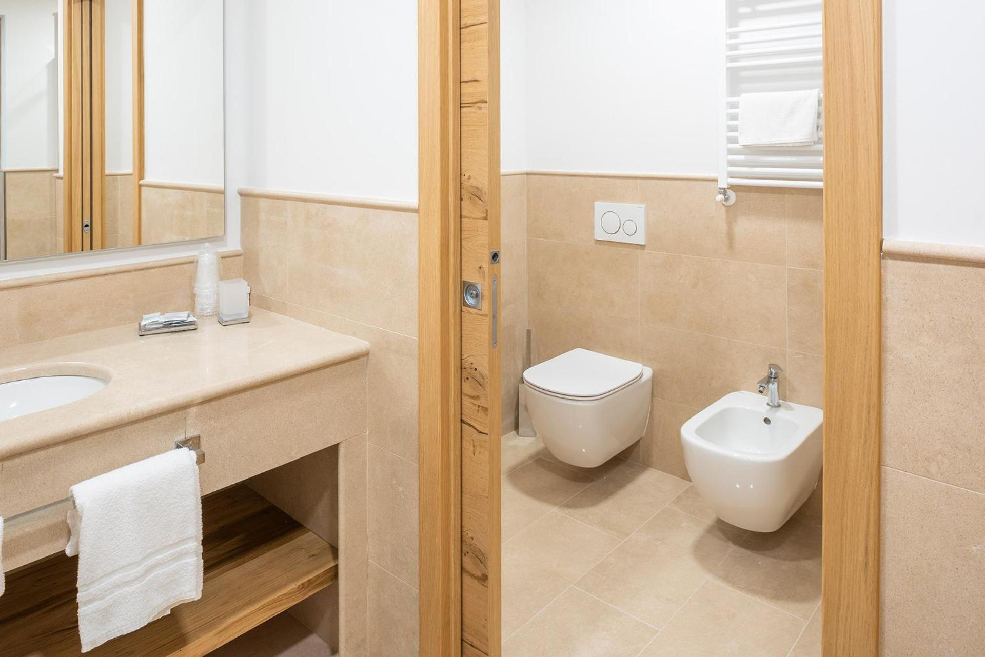 Suite with Infinity Pool