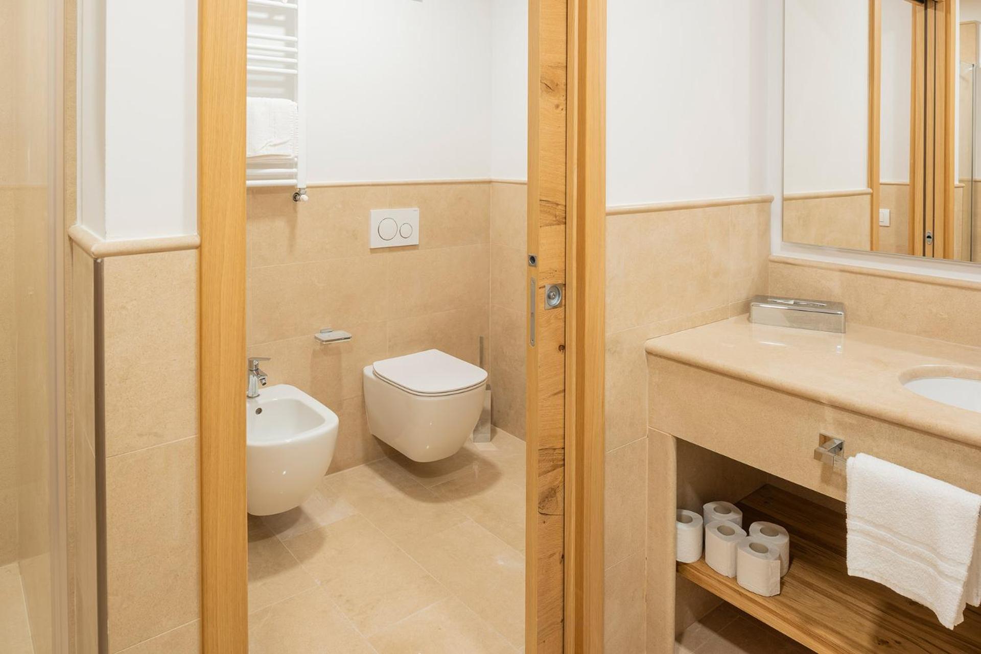 Suite with Infinity Pool